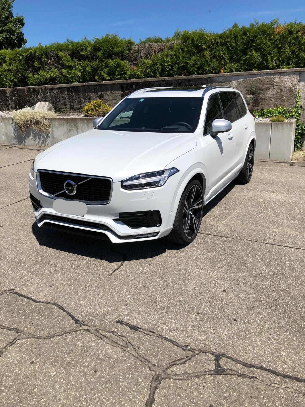 VOLVO XC90 2.0 T6 R-Design 7 Plätze AWD-image-0