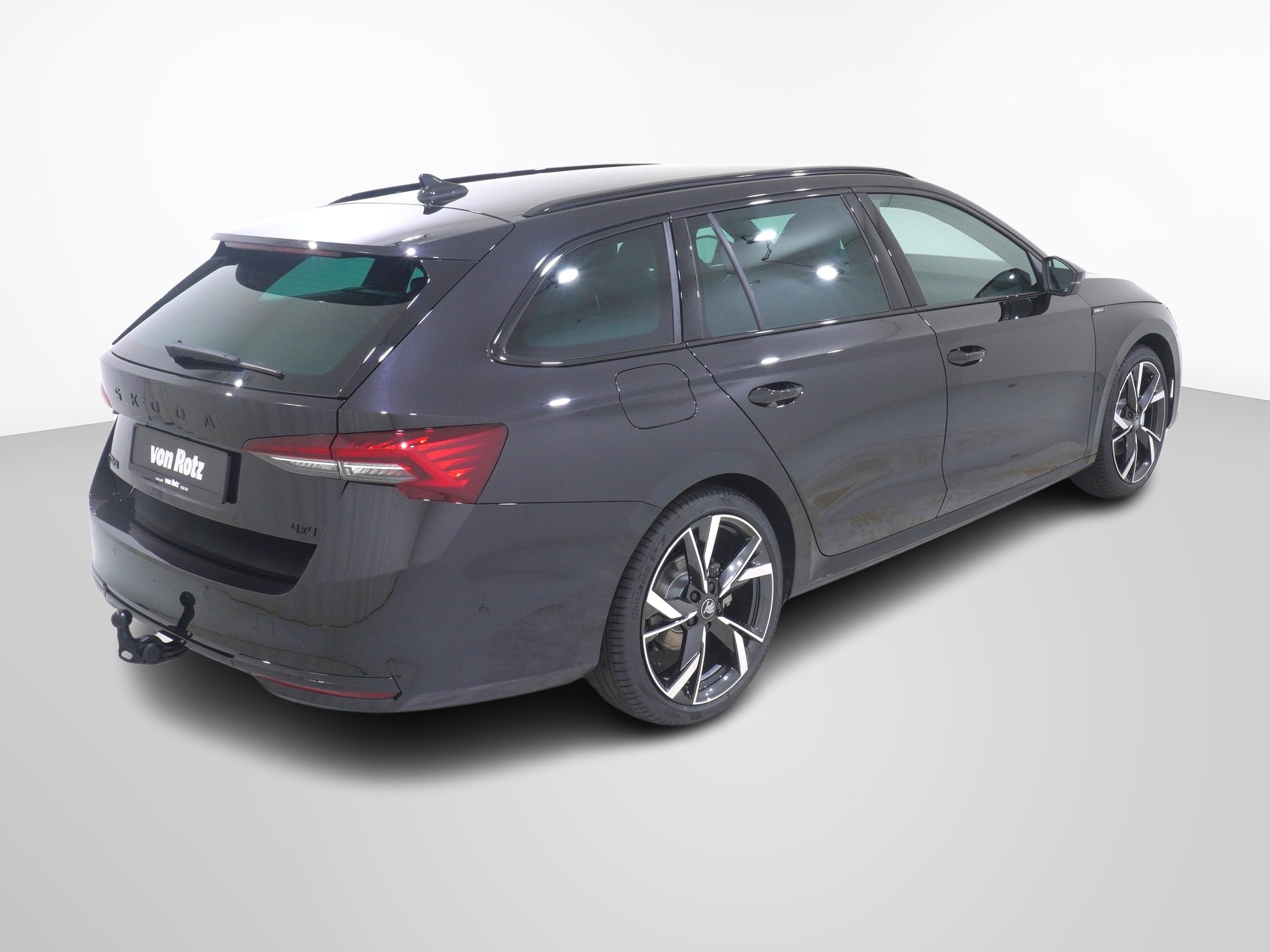 SKODA Octavia 2.0 TSI SportLine 4x4 DSG-image-4
