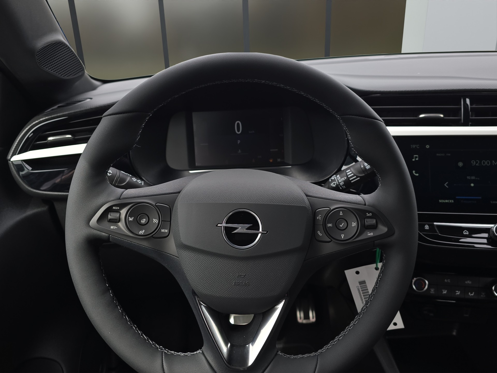 OPEL Corsa 1.2 T Hybrid Viva-image-8