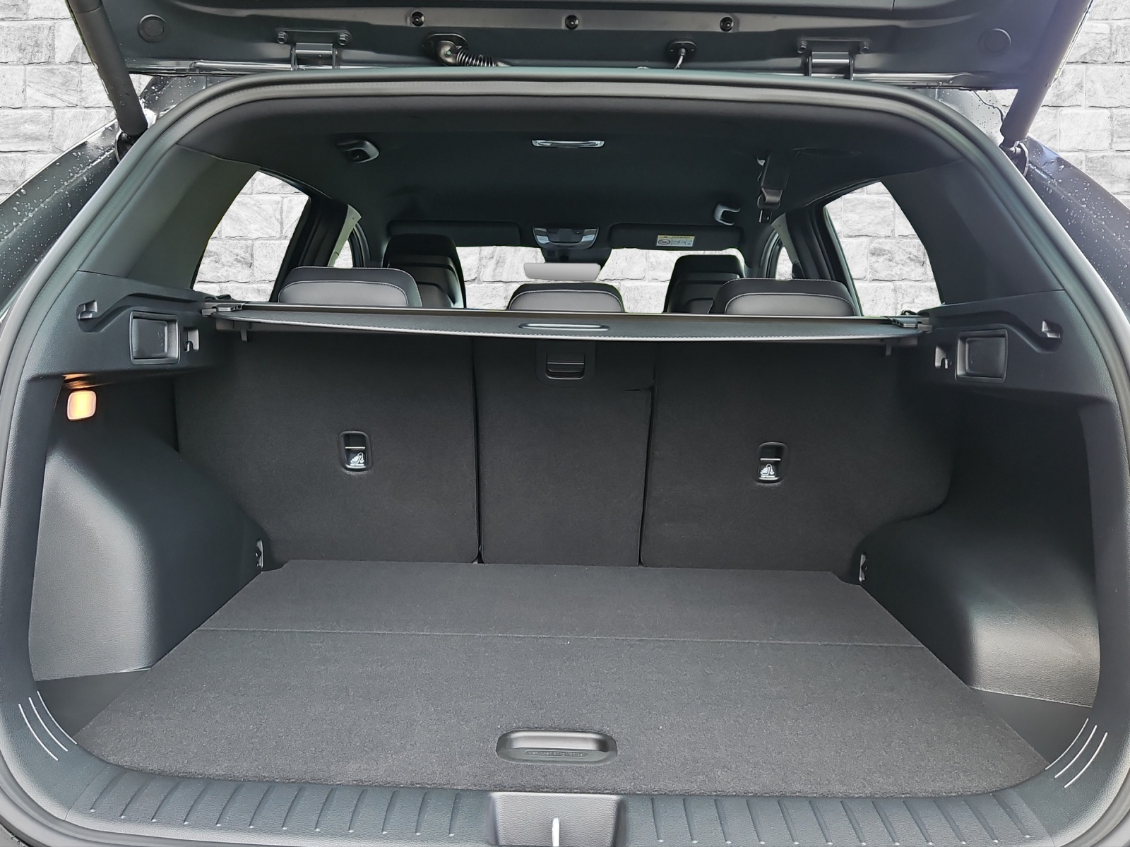 KIA Sportage 1.6 T-GDi Hybrid Black Edition-image-8