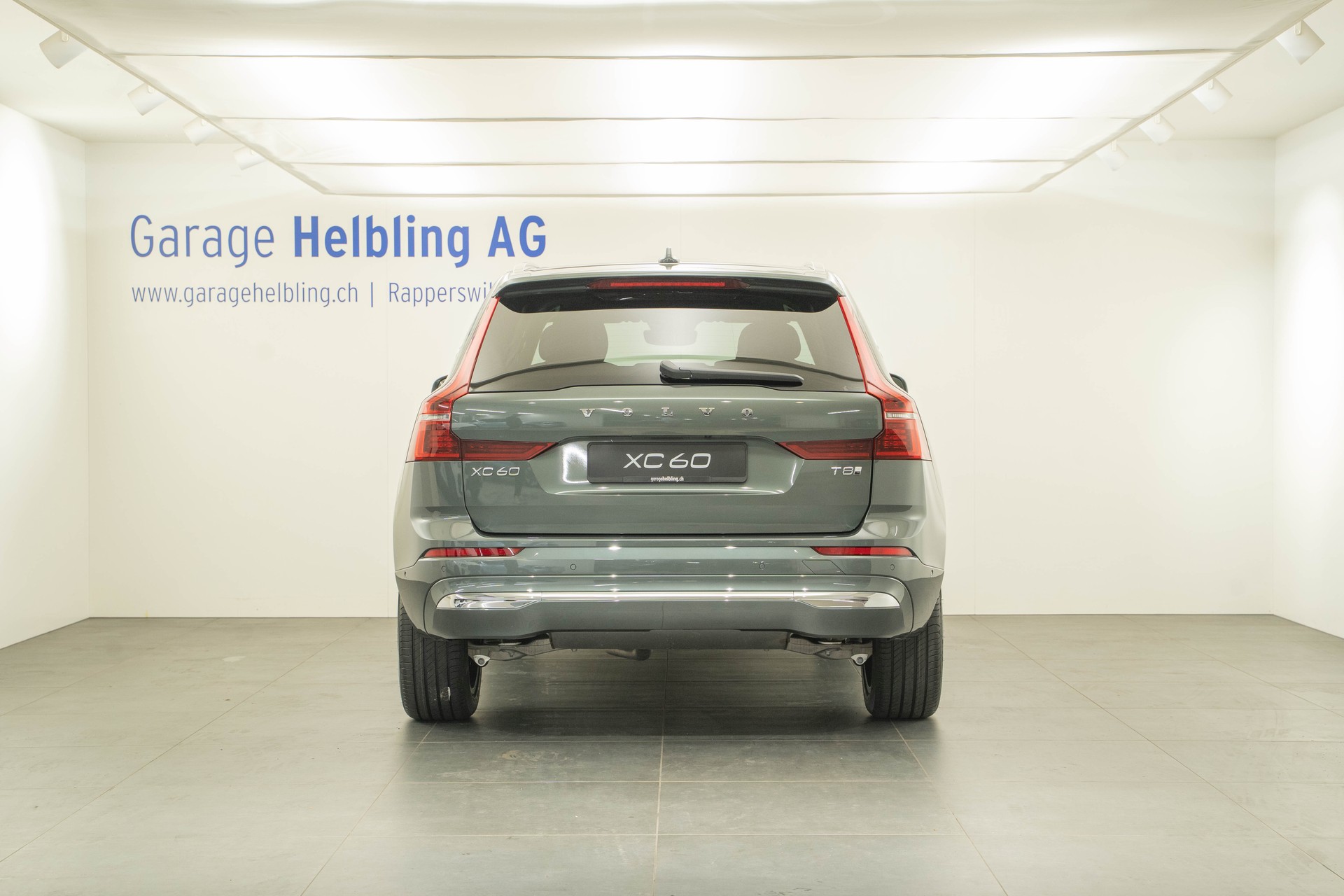 VOLVO XC60 2.0 T8 TE Ultra Bright eAWD-showroom-element-3