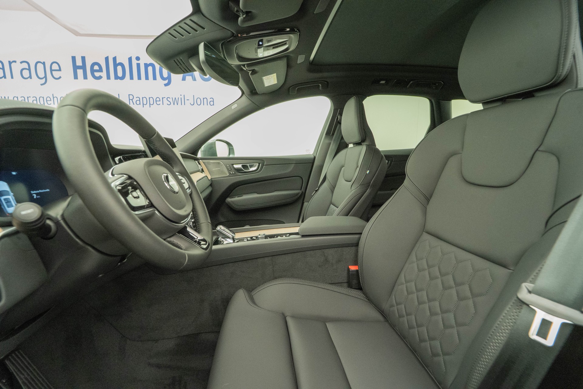 VOLVO XC60 2.0 T8 TE Ultra Bright eAWD-image-7