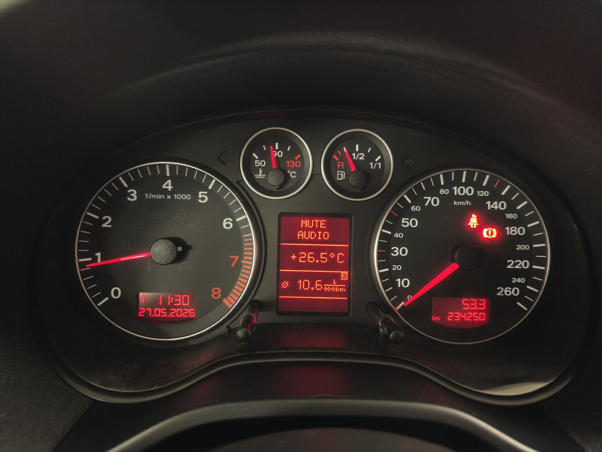 AUDI A3 Sportback 1.6 Attraction-image-14