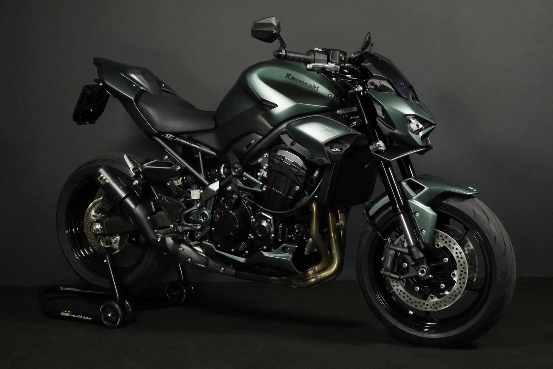 KAWASAKI Z 900 (91/70/35 KW) *Darksmaragd* Level 3-showroom-element-2