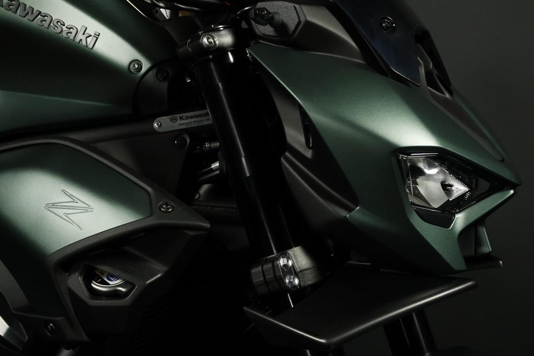 KAWASAKI Z 900 (91/70/35 KW) *Darksmaragd* Level 3-image-4