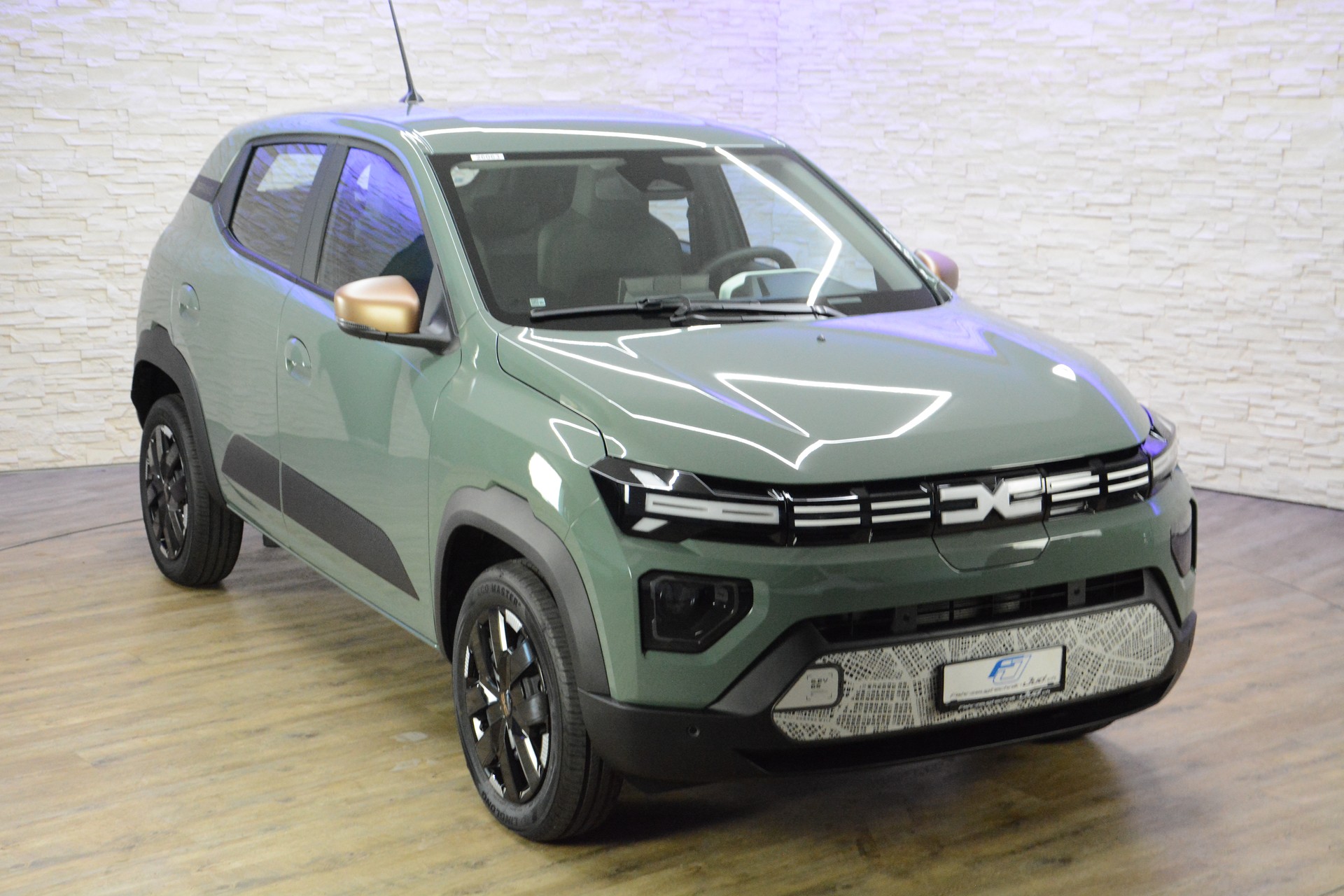 DACIA Spring Extreme *CCS-Ladeanschluss*-image-7