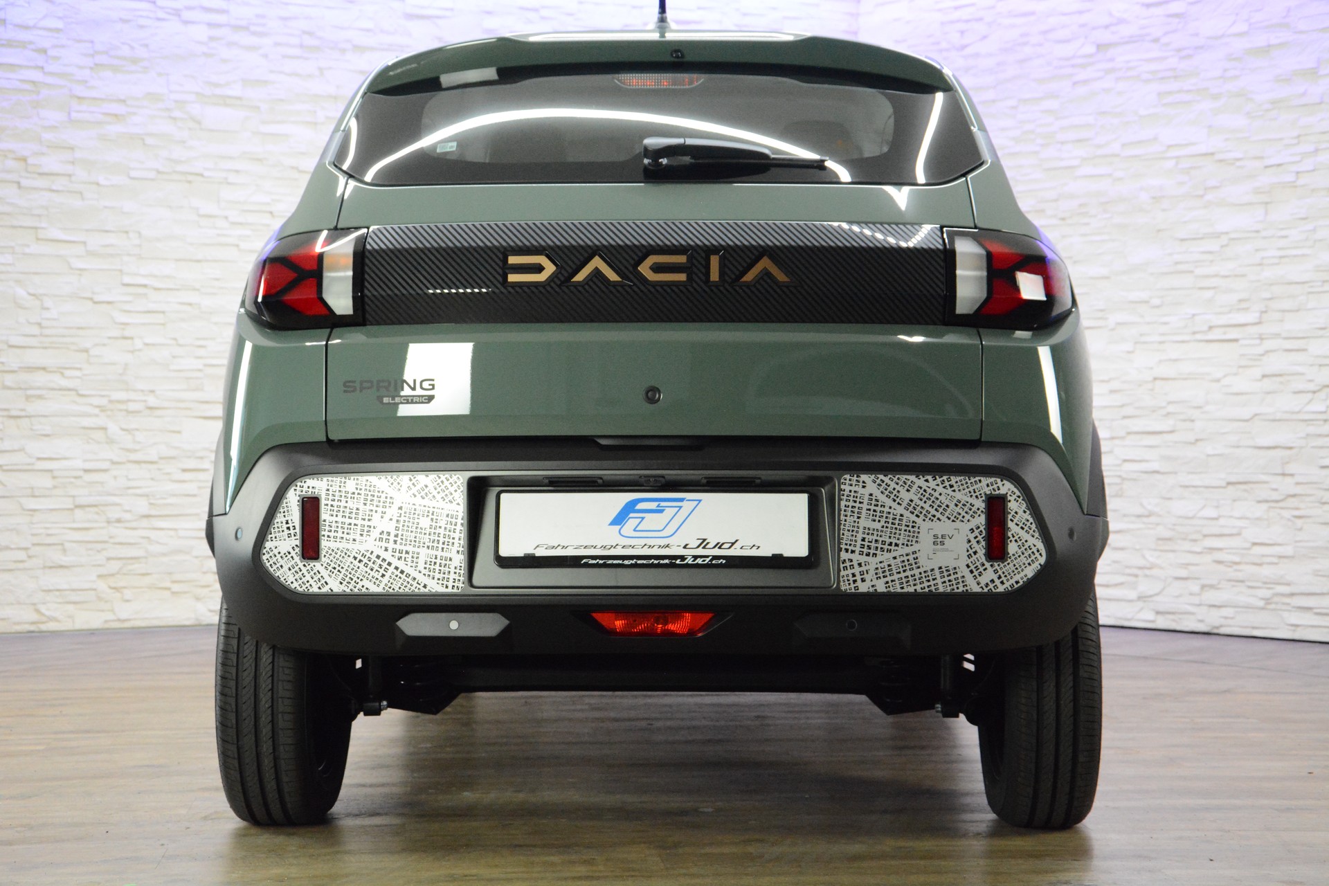 DACIA Spring Extreme *CCS-Ladeanschluss*-image-18