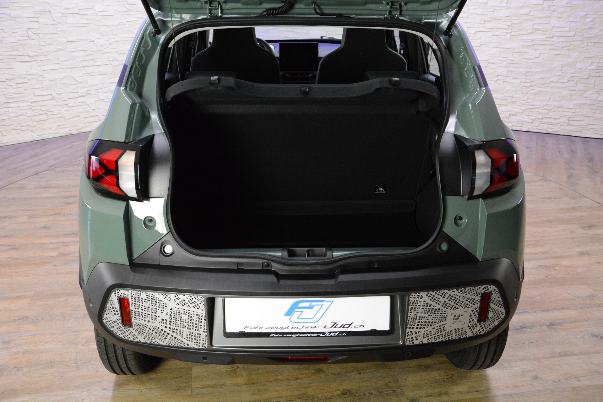 DACIA Spring Extreme *CCS-Ladeanschluss*-image-19