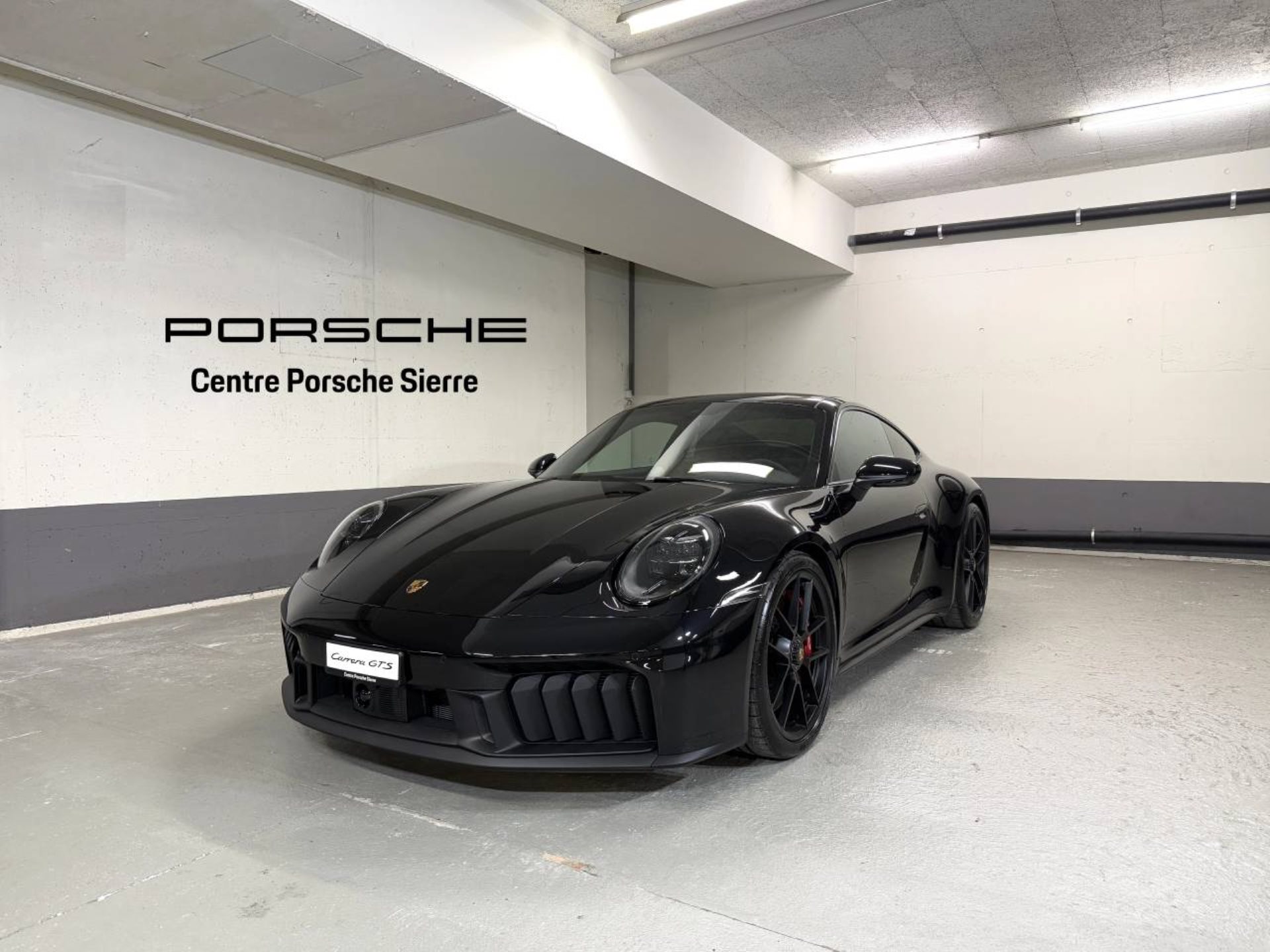 PORSCHE 911 Carrera GTS-image-0