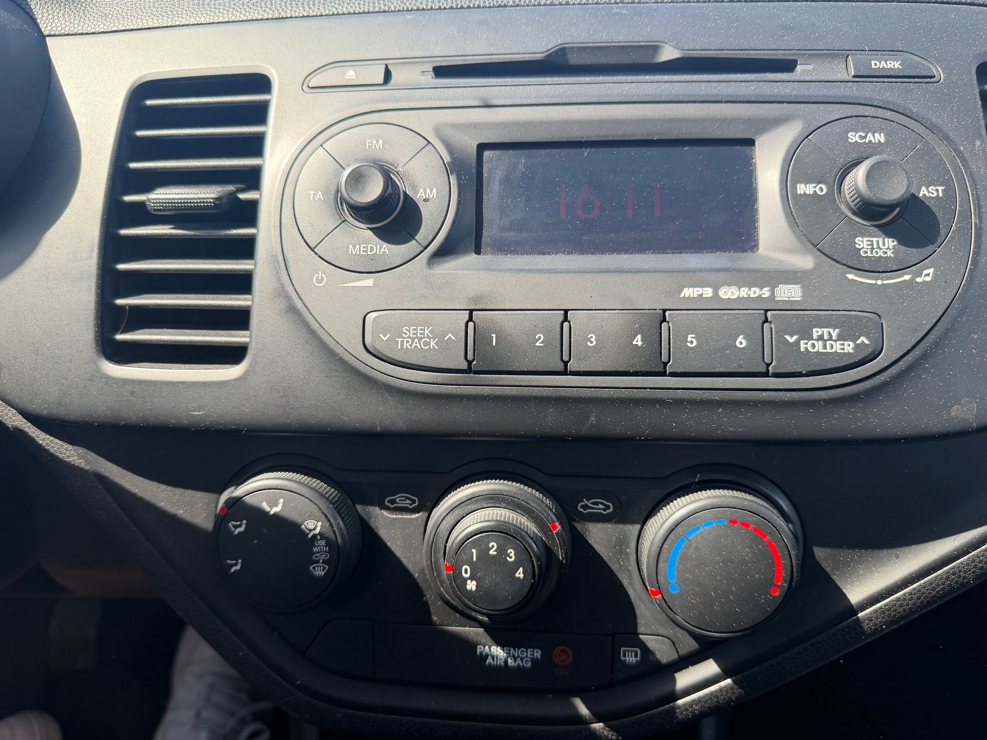 KIA Picanto 1.0 CVVT Classic-image-9