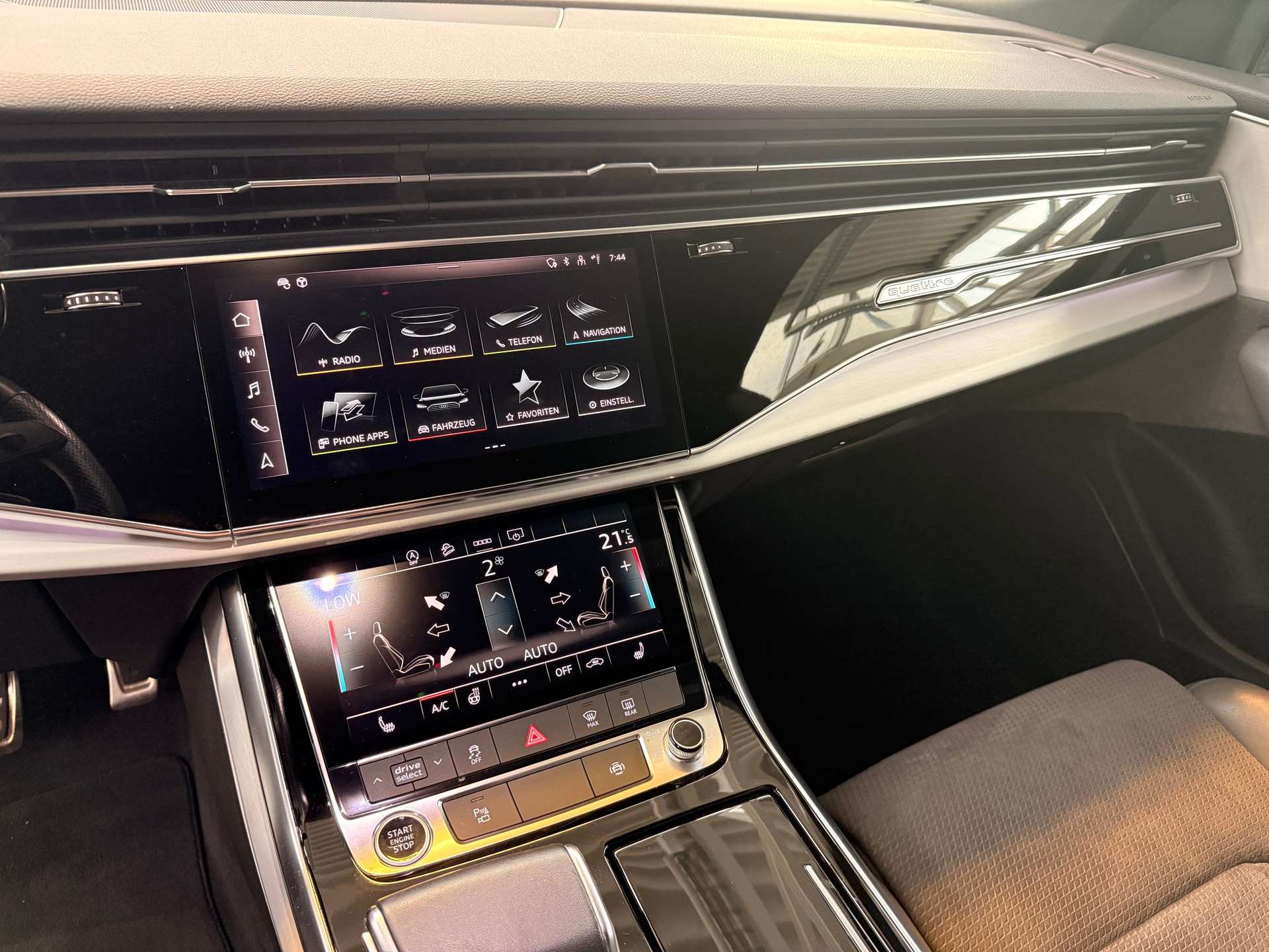 AUDI Q8 50 TDI quattro tiptronic S-Line-image-14