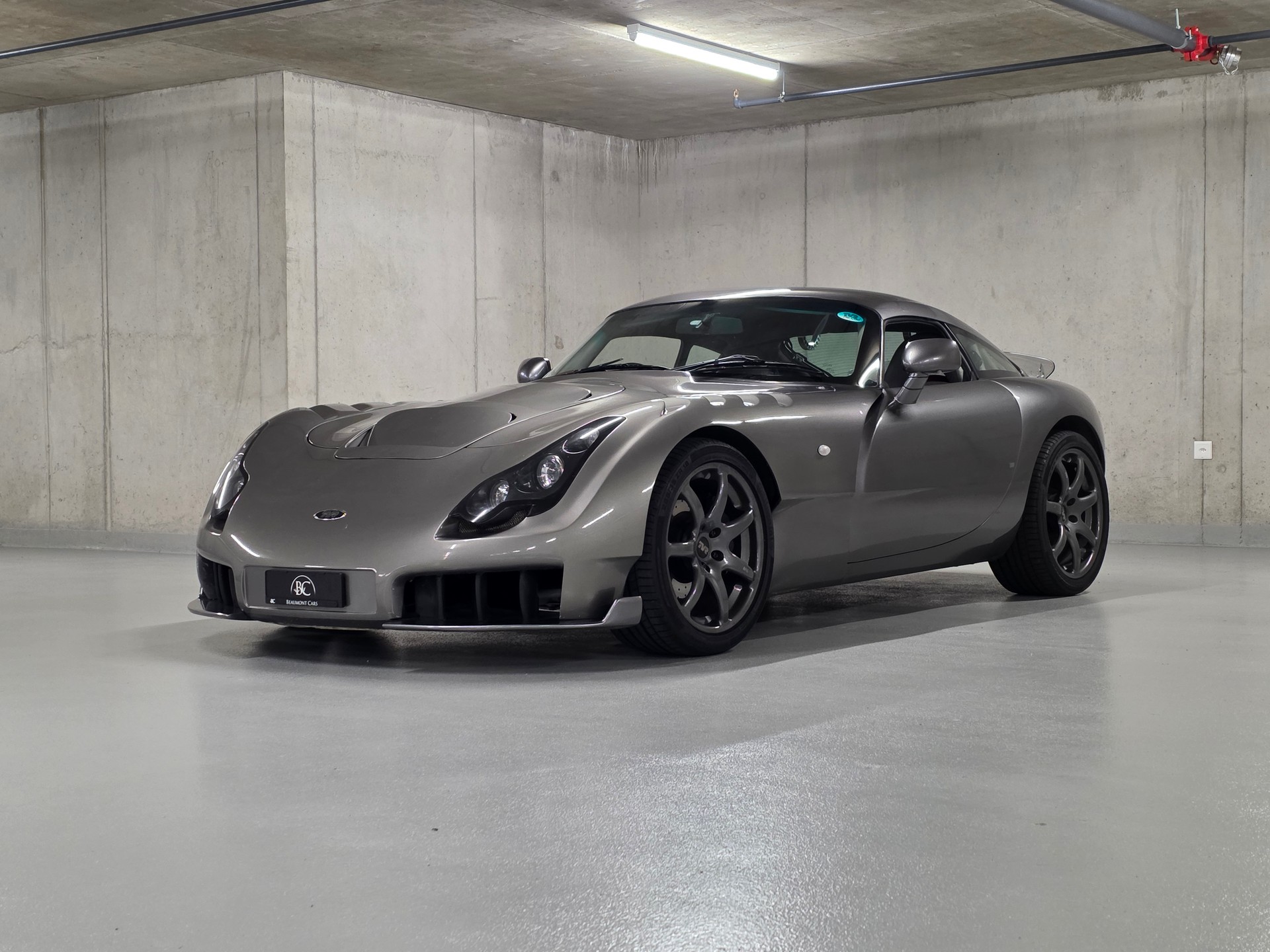 TVR SAGARIS-showroom-element-3