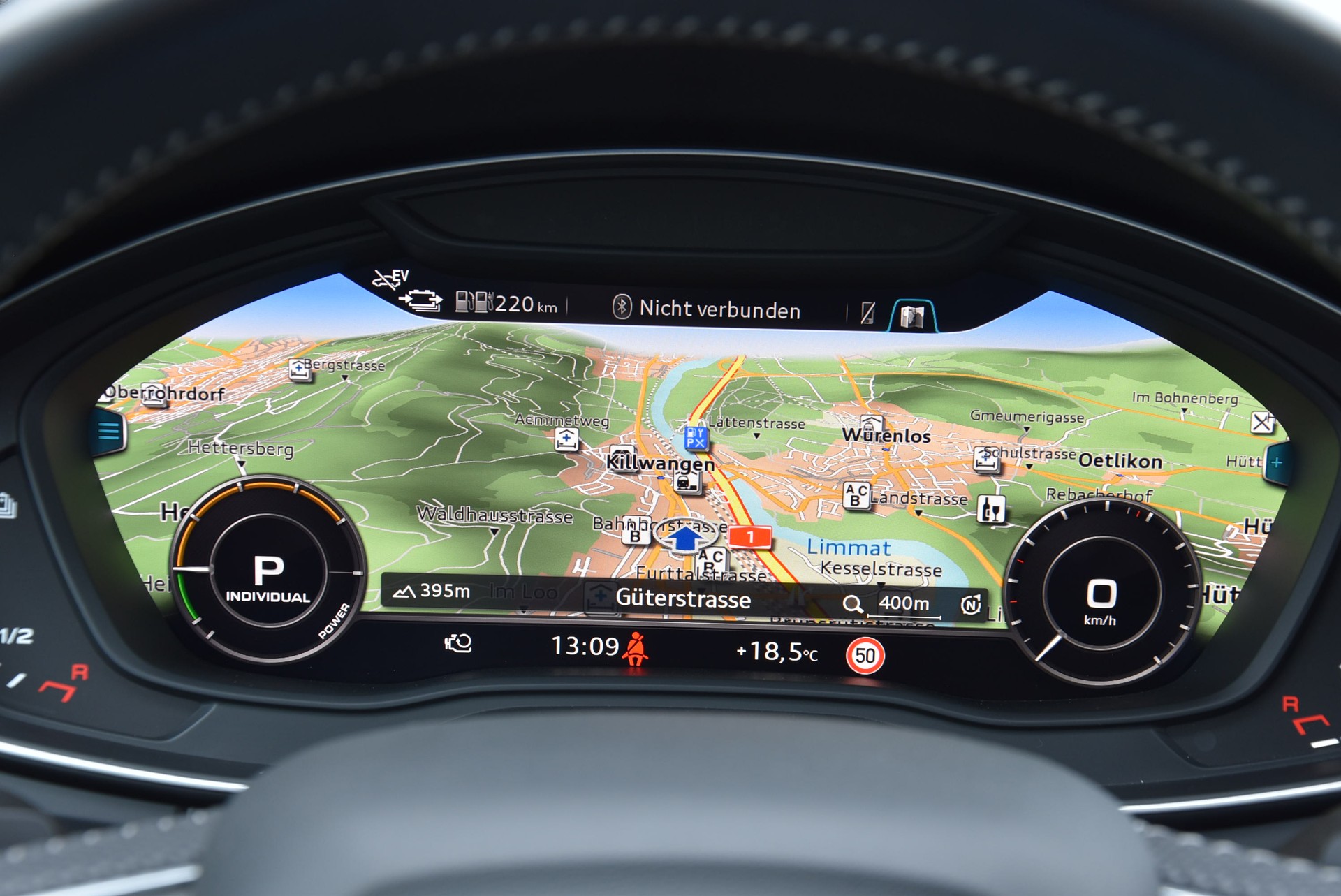 AUDI Q5 55 TFSI e S-Line quattro-image-5
