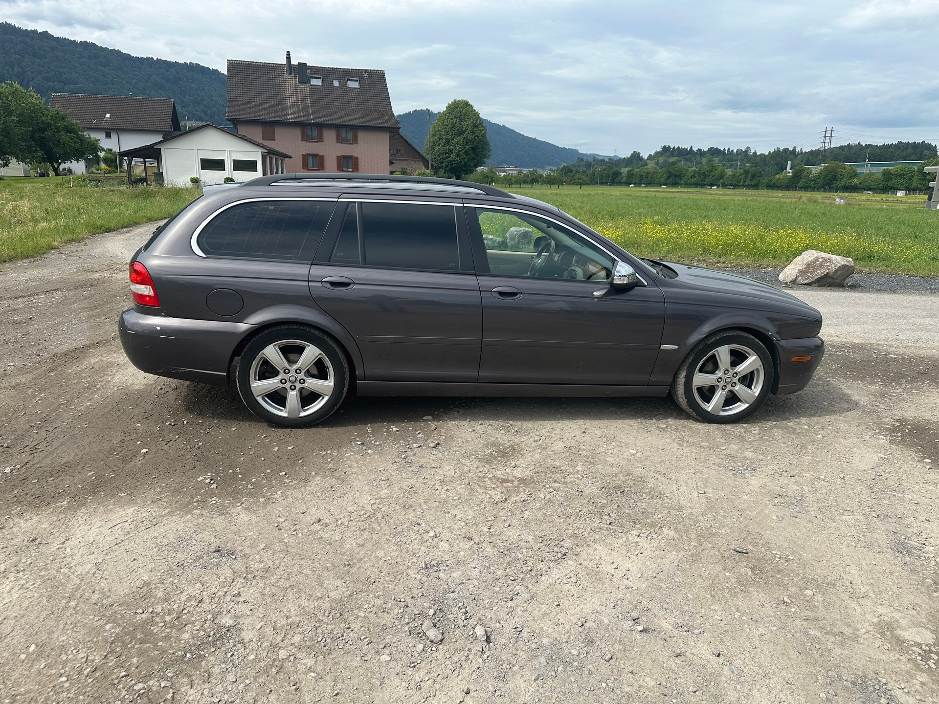 JAGUAR X-Type Estate 2.2D Classic Automatic-image-4
