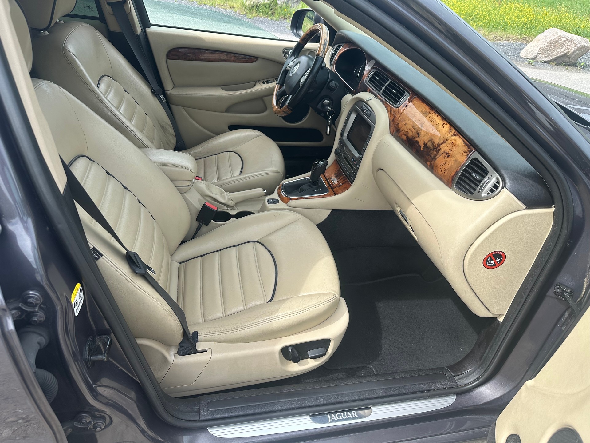 JAGUAR X-Type Estate 2.2D Classic Automatic-image-9