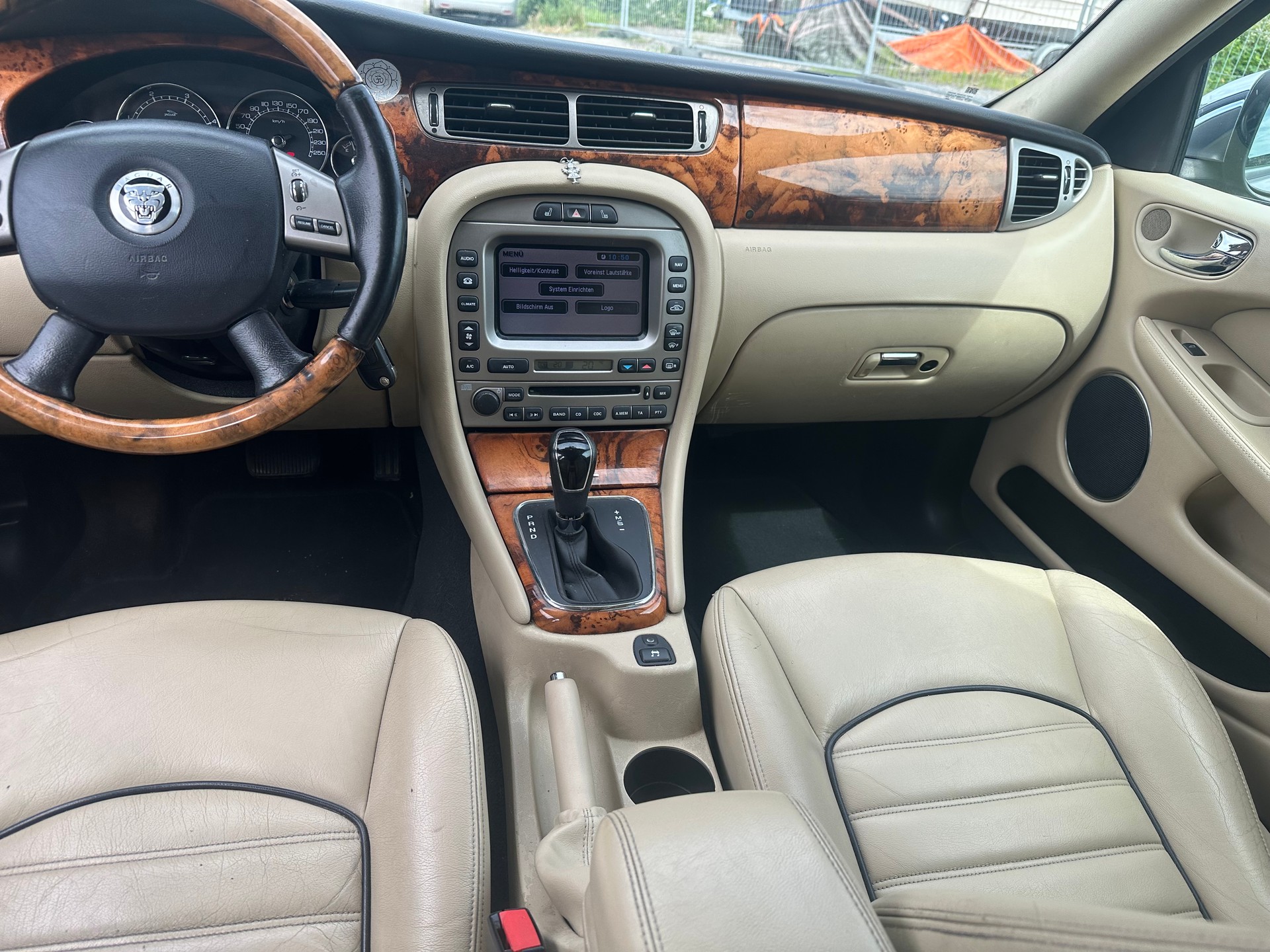 JAGUAR X-Type Estate 2.2D Classic Automatic-image-11