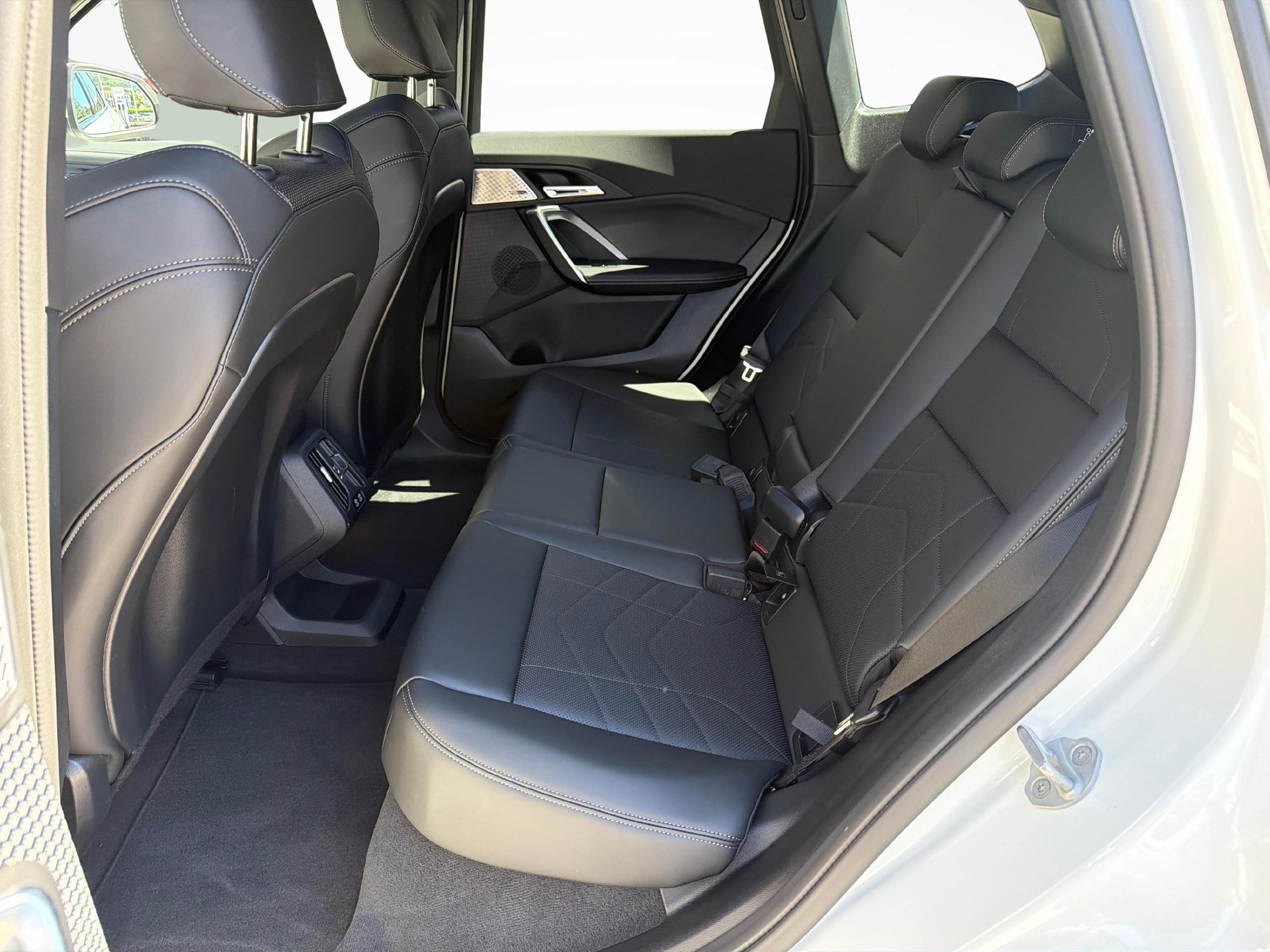 BMW X1 xDrive 30e-image-19