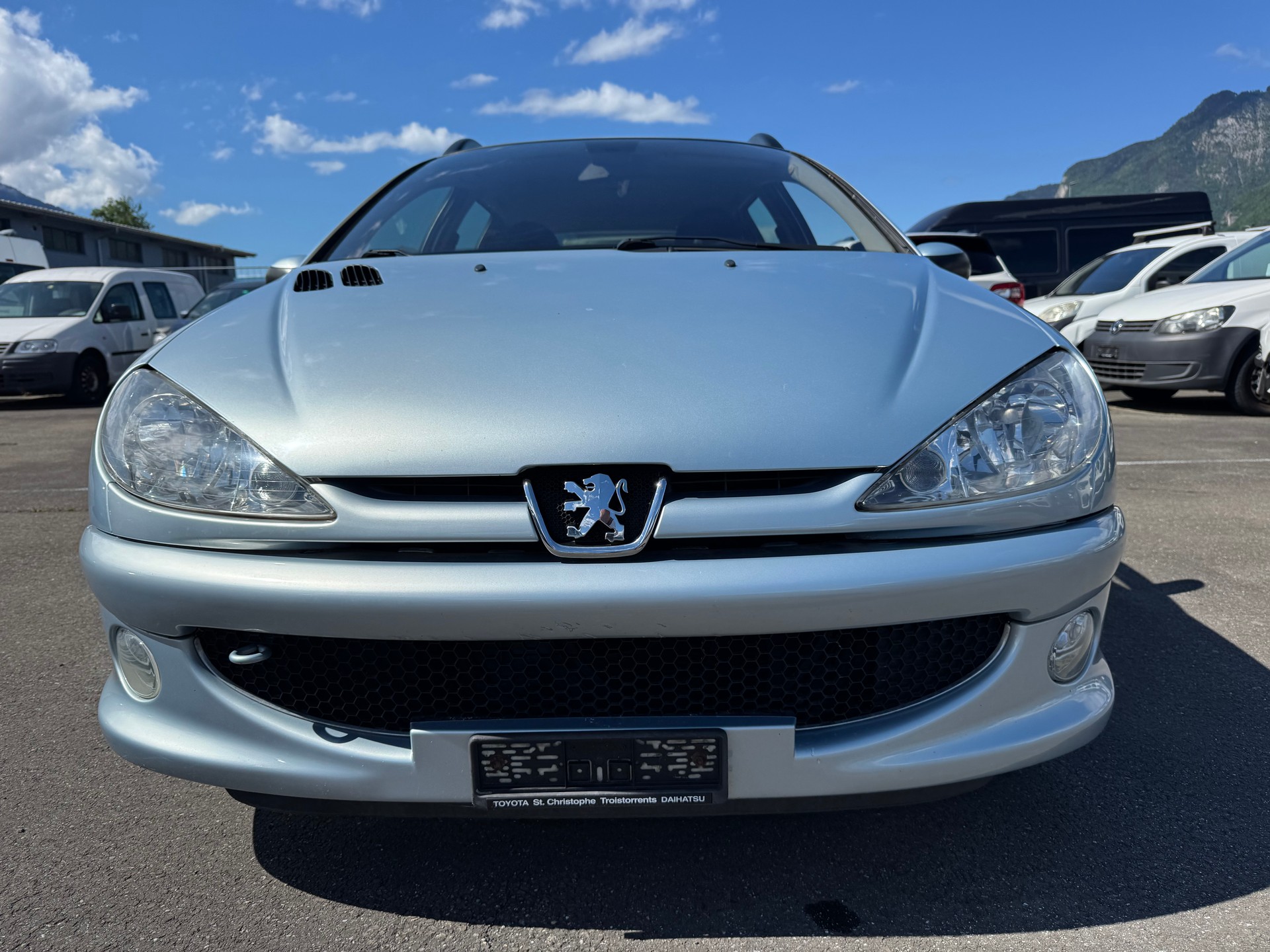 PEUGEOT 206 SW 1.6 16V Quiksilver-showroom-element-1