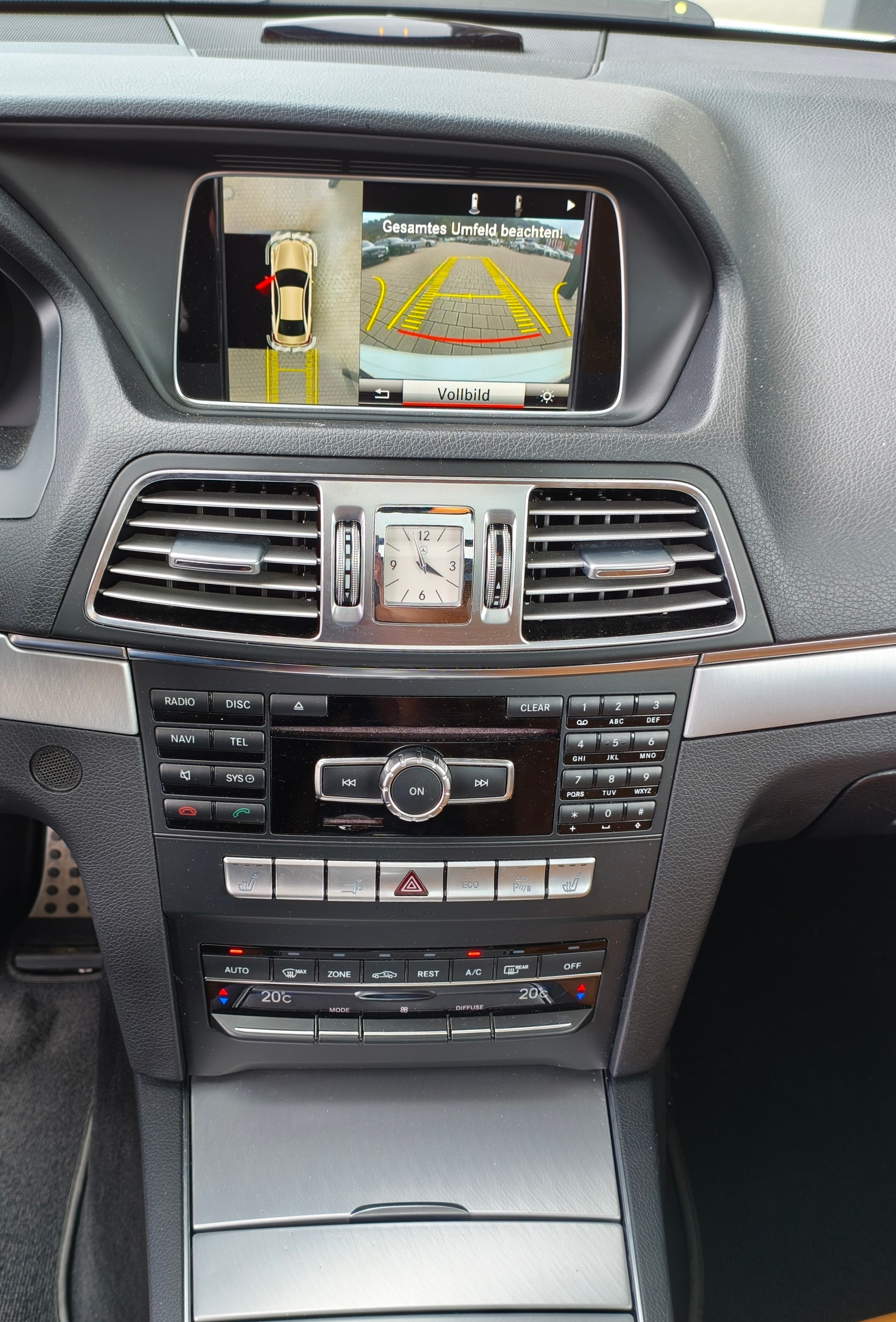 MERCEDES-BENZ E 350 4Matic 7G-Tronic AMG Line-image-9
