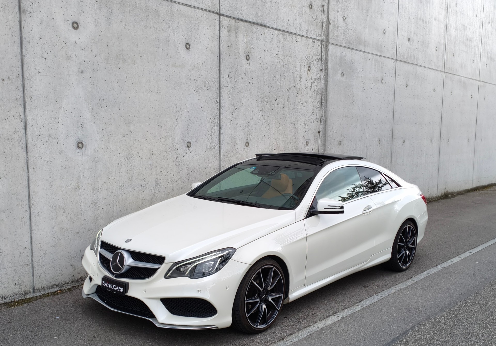 MERCEDES-BENZ E 350 4Matic 7G-Tronic AMG Line-image-0