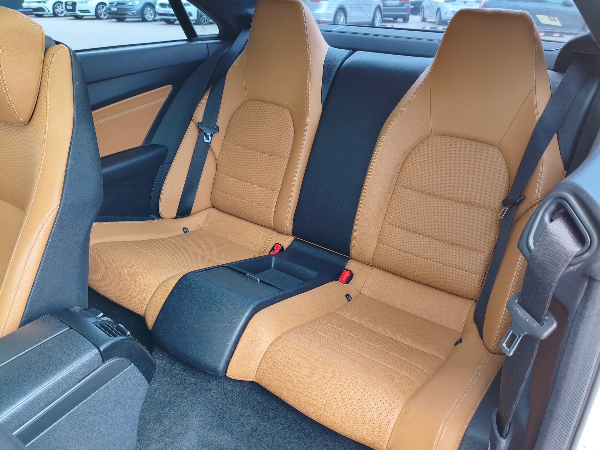 MERCEDES-BENZ E 350 4Matic 7G-Tronic AMG Line-image-7