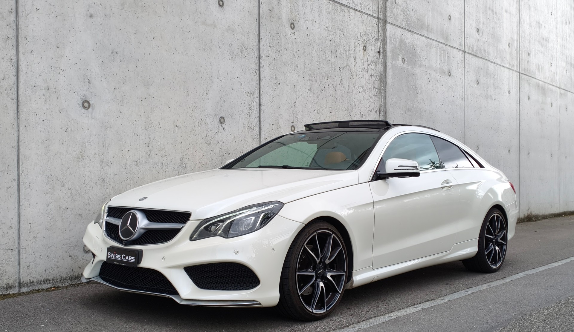 MERCEDES-BENZ E 350 4Matic 7G-Tronic AMG Line-image-1