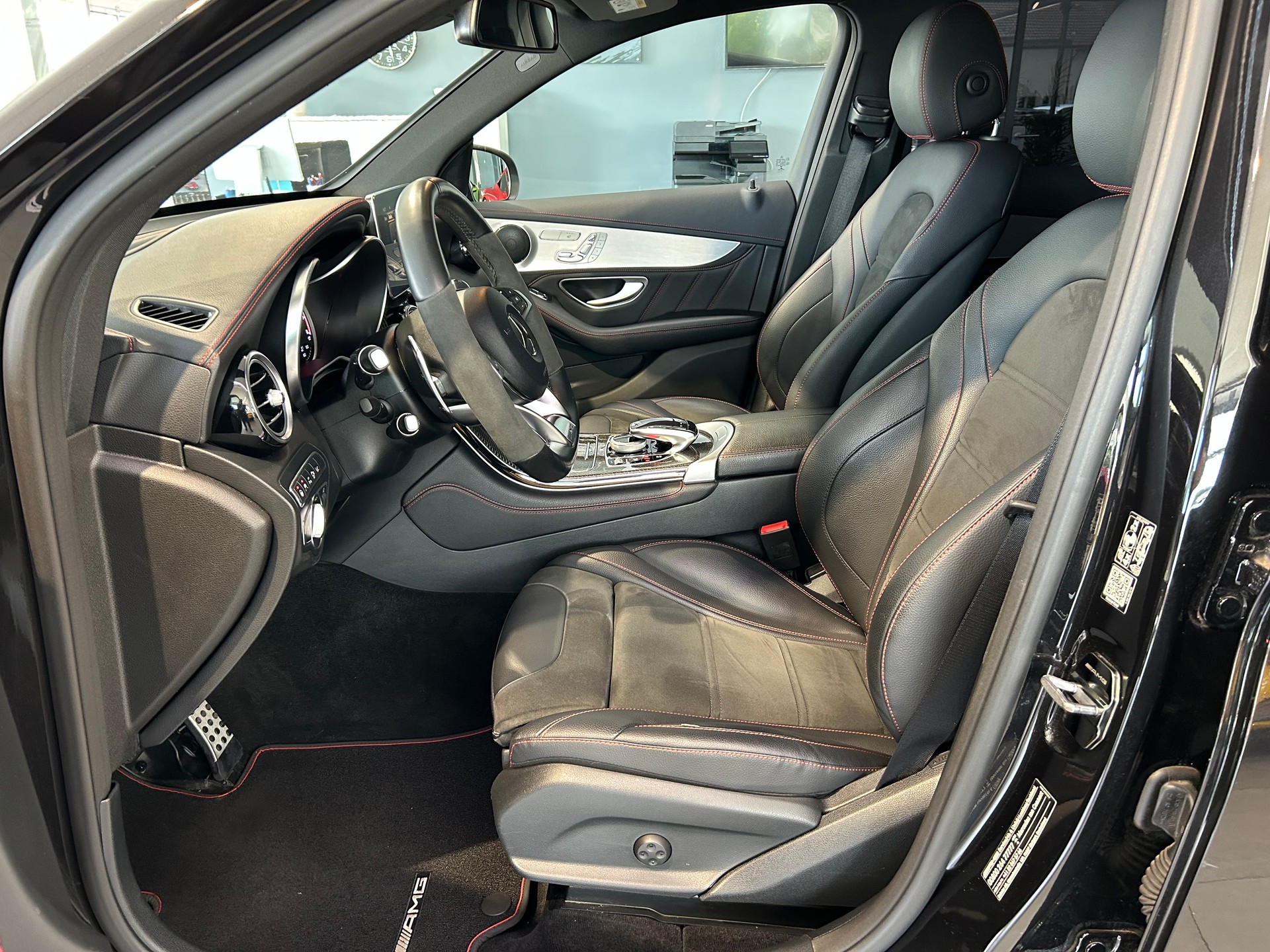 MERCEDES-BENZ GLC 43 AMG 4Matic 9G-Tronic-image-9