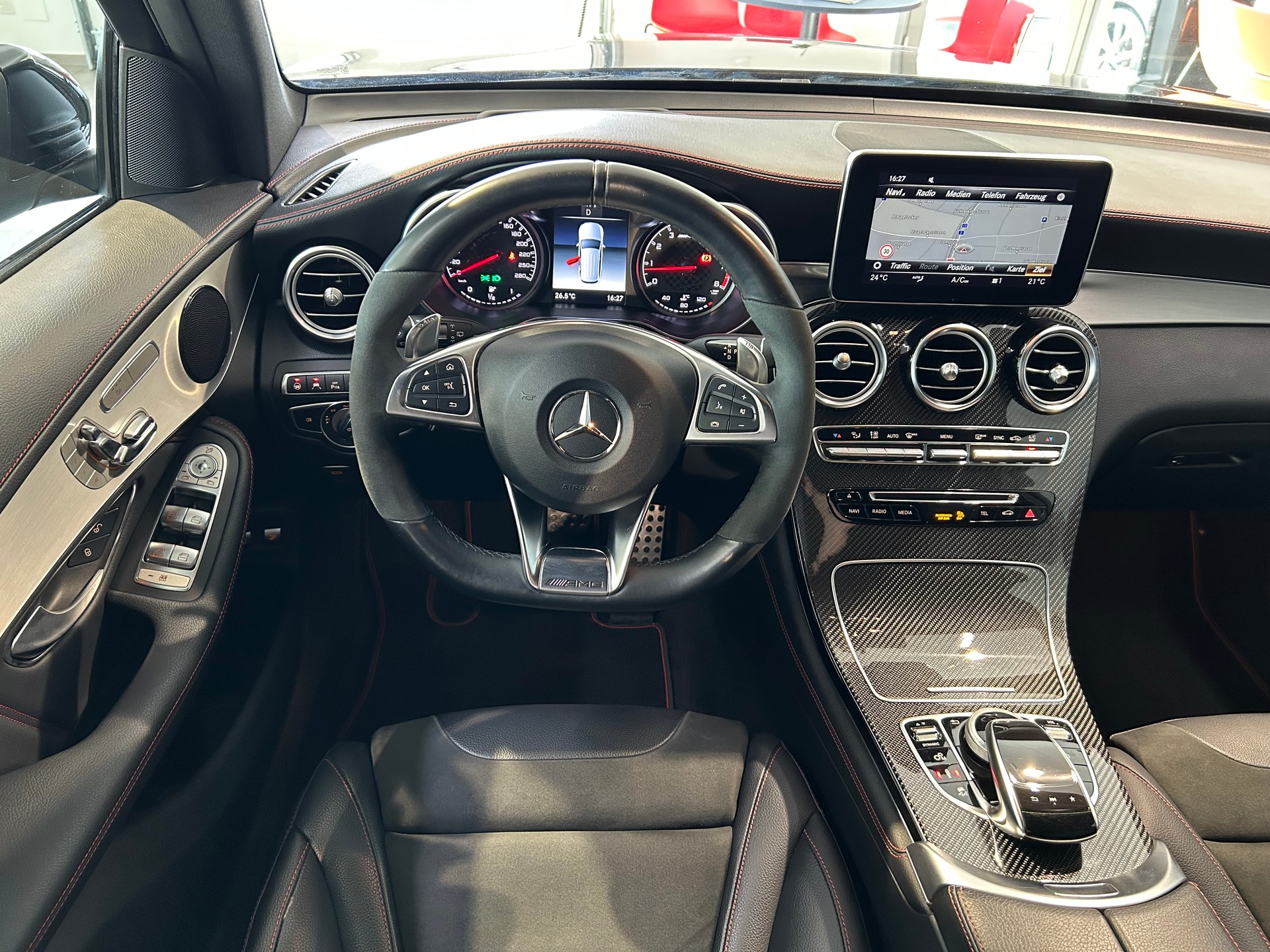 MERCEDES-BENZ GLC 43 AMG 4Matic 9G-Tronic-image-14