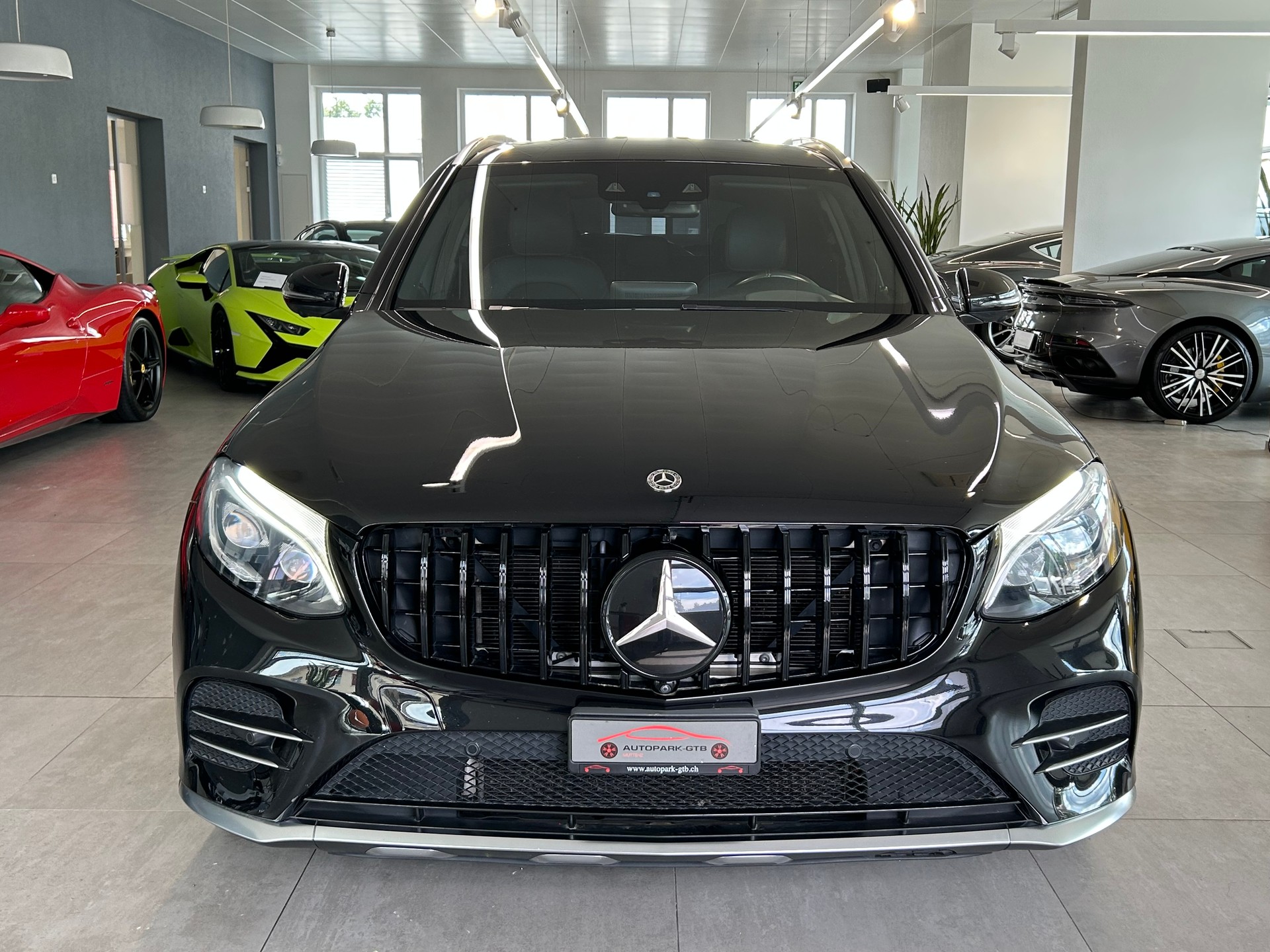 MERCEDES-BENZ GLC 43 AMG 4Matic 9G-Tronic-image-2