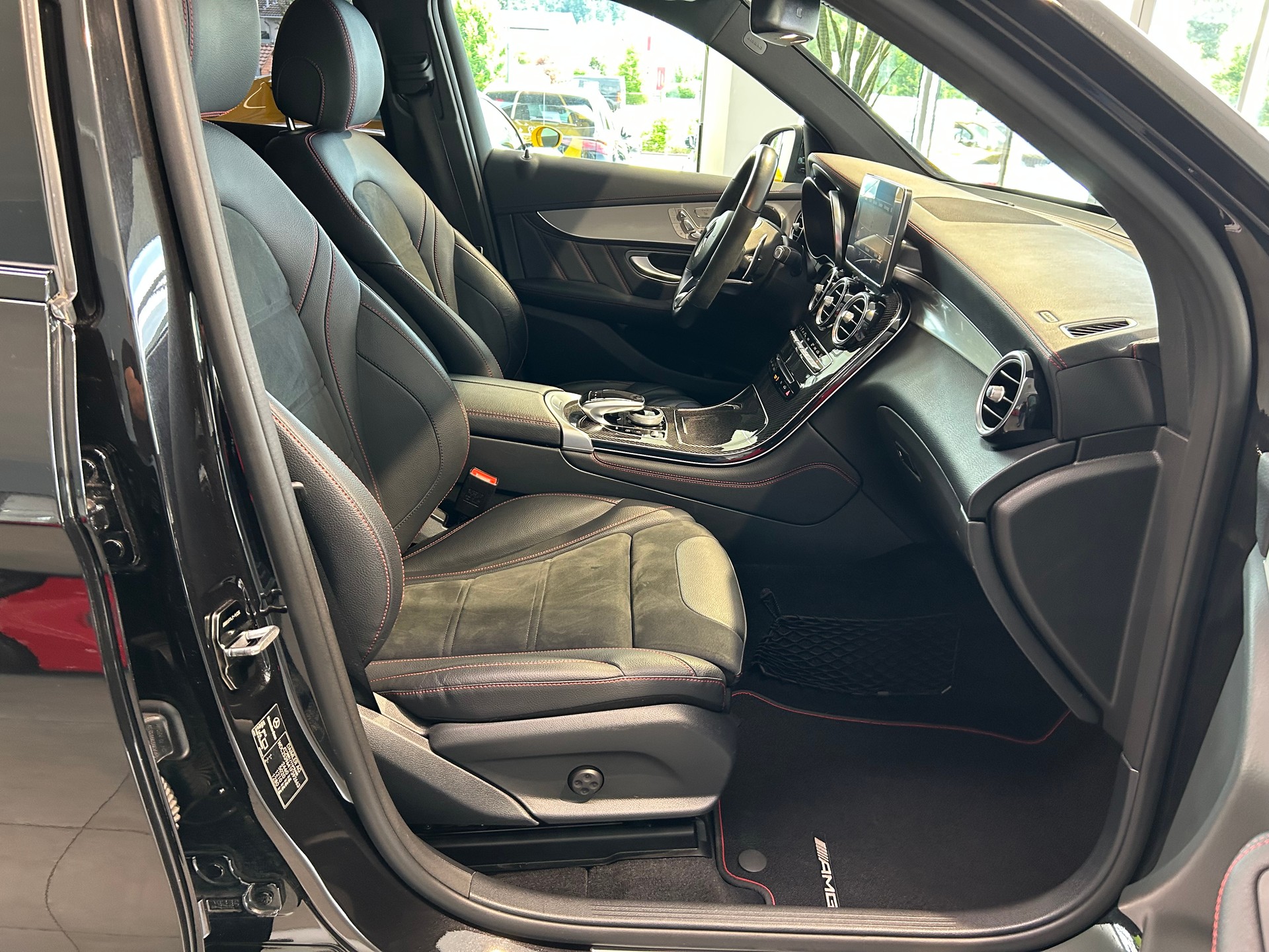 MERCEDES-BENZ GLC 43 AMG 4Matic 9G-Tronic-image-11