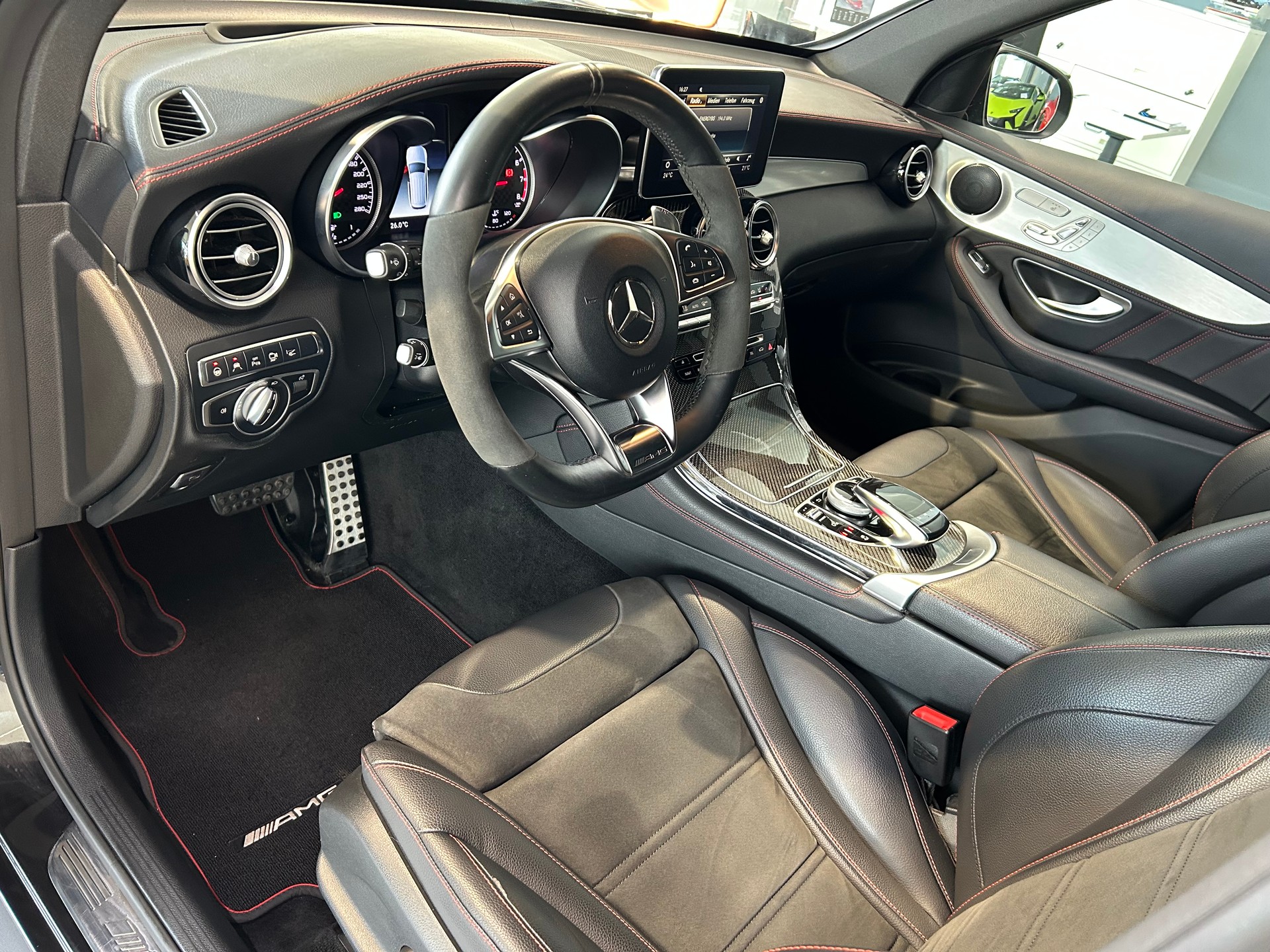 MERCEDES-BENZ GLC 43 AMG 4Matic 9G-Tronic-image-8