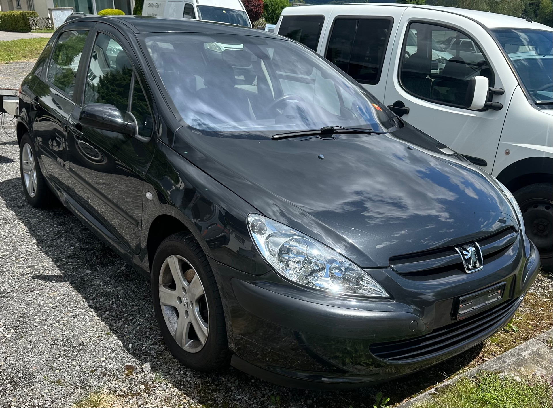 PEUGEOT 307 2.0 16V XS-image-4
