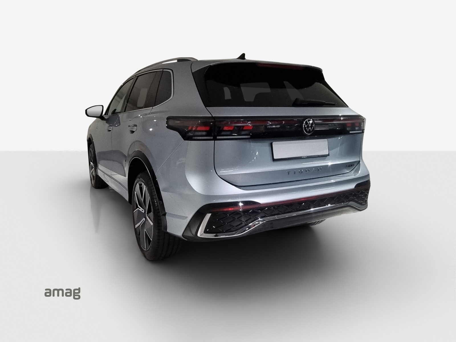 VW Tiguan 2.0 TDI SCR R-Line 4Motion DSG-image-2
