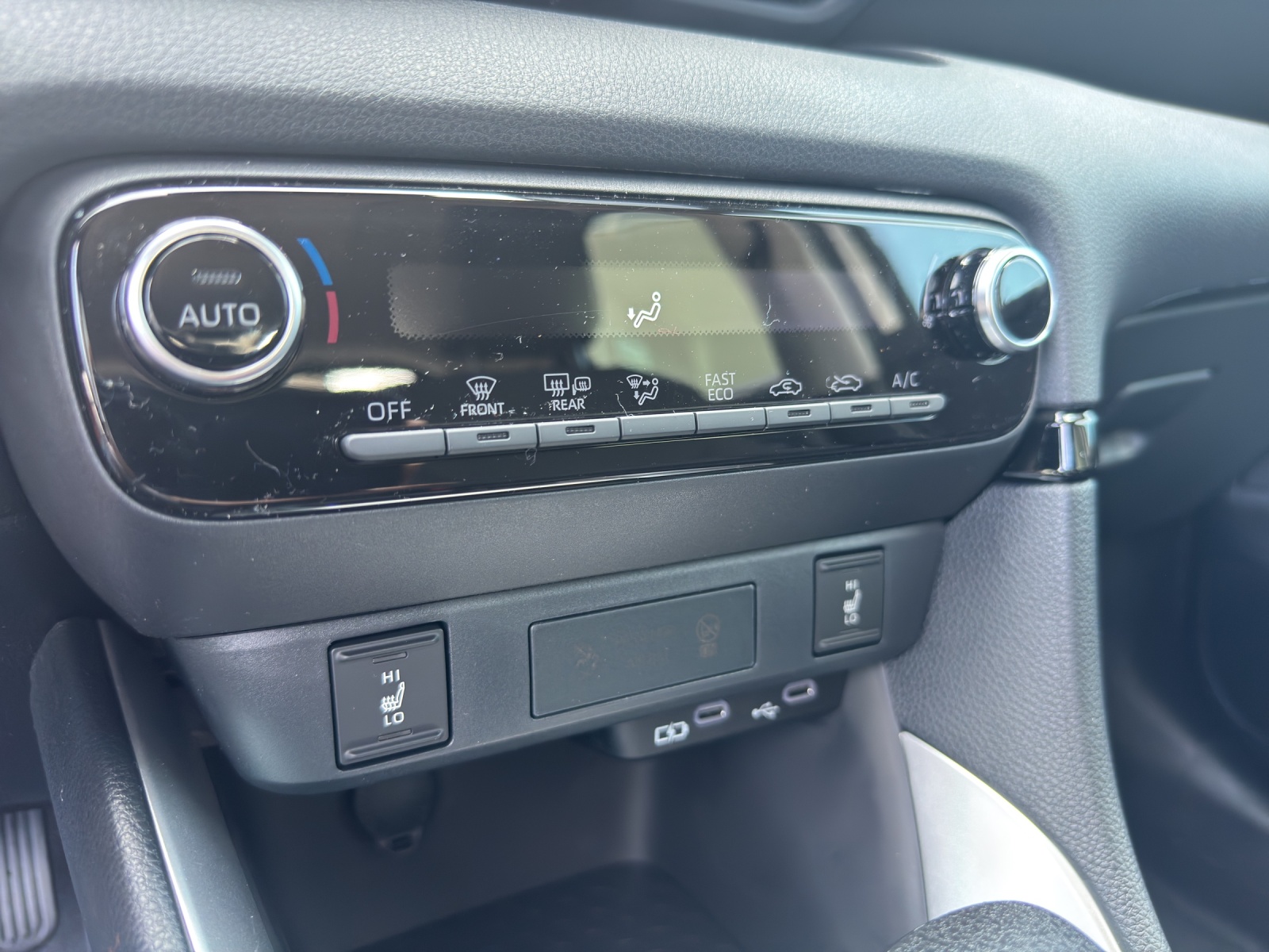 MAZDA 2 Hybrid Prime-line-image-12