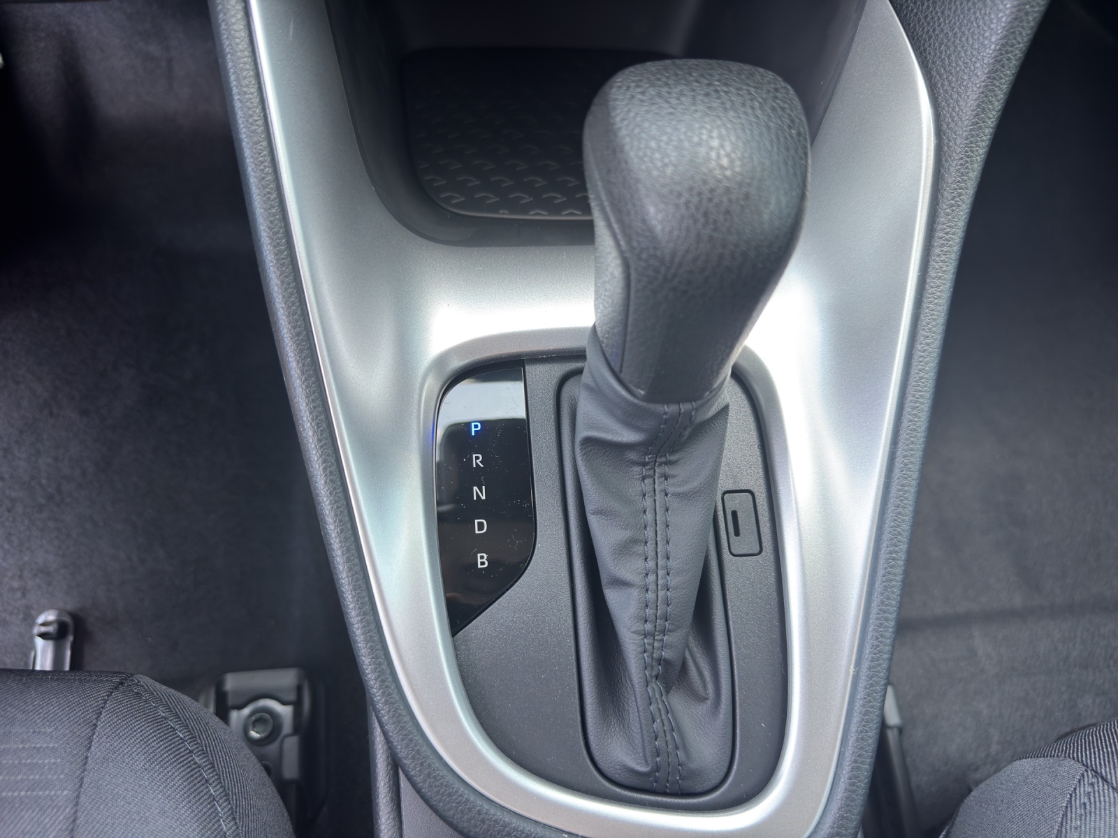 MAZDA 2 Hybrid Prime-line-image-13