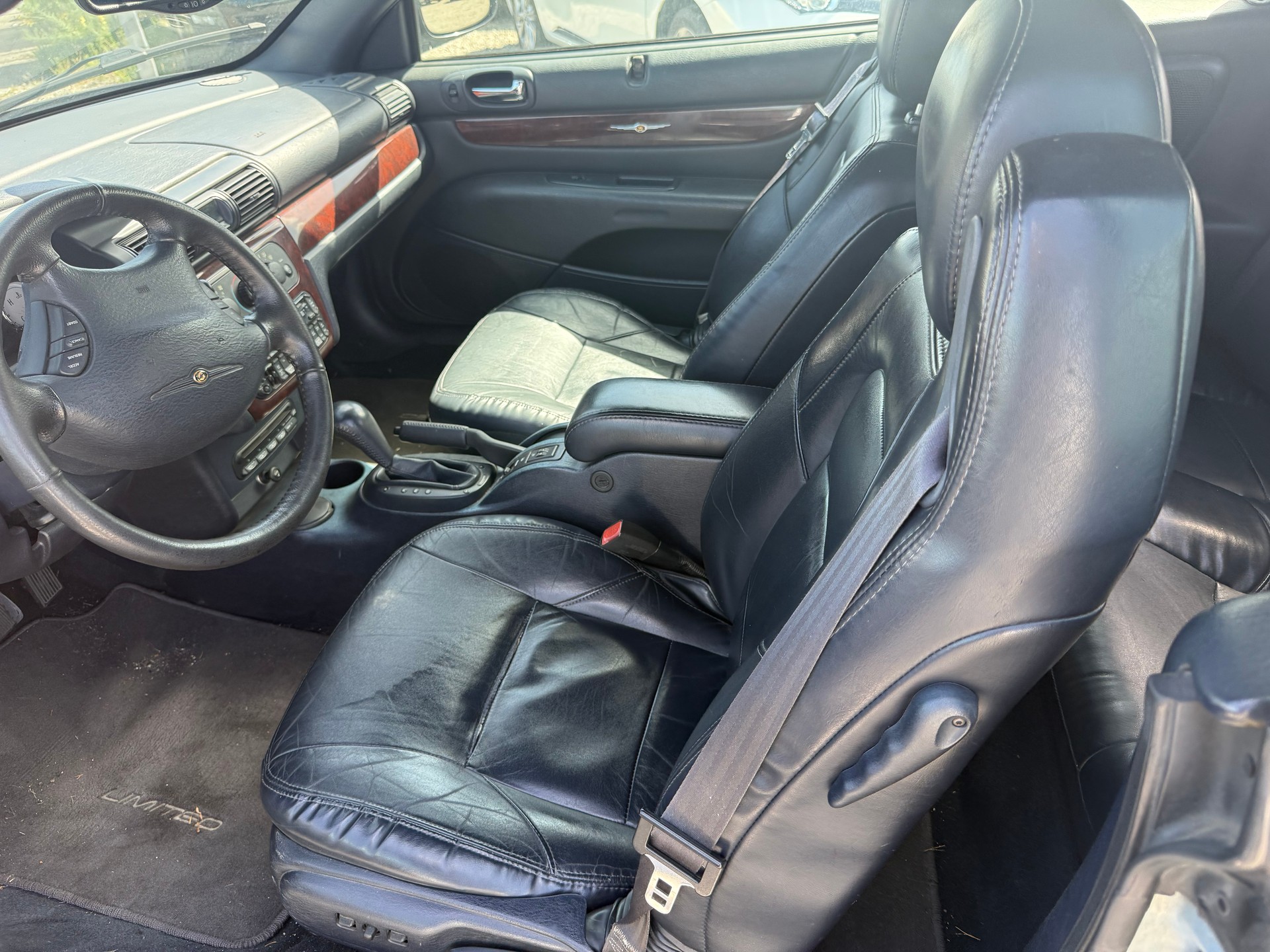 CHRYSLER Sebring 2.7 V6 Touring (LX)-image-4