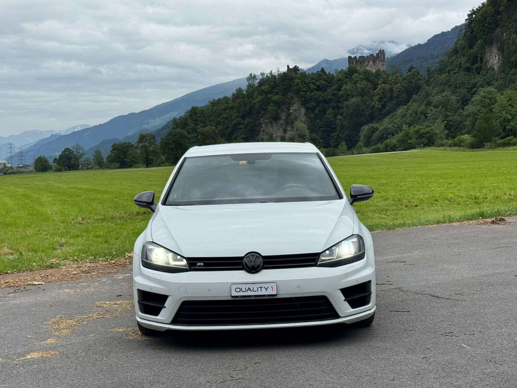 Car photo