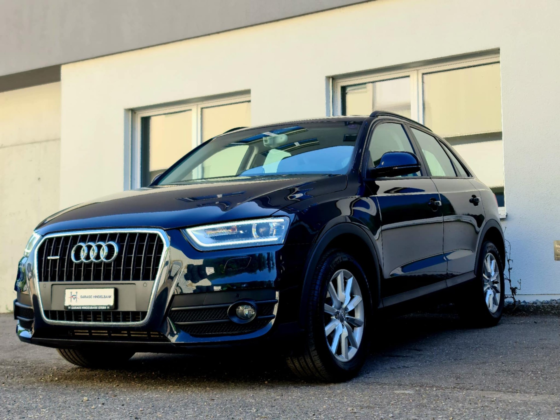 AUDI Q3 2.0 TFSI quattro S-tronic-image-5