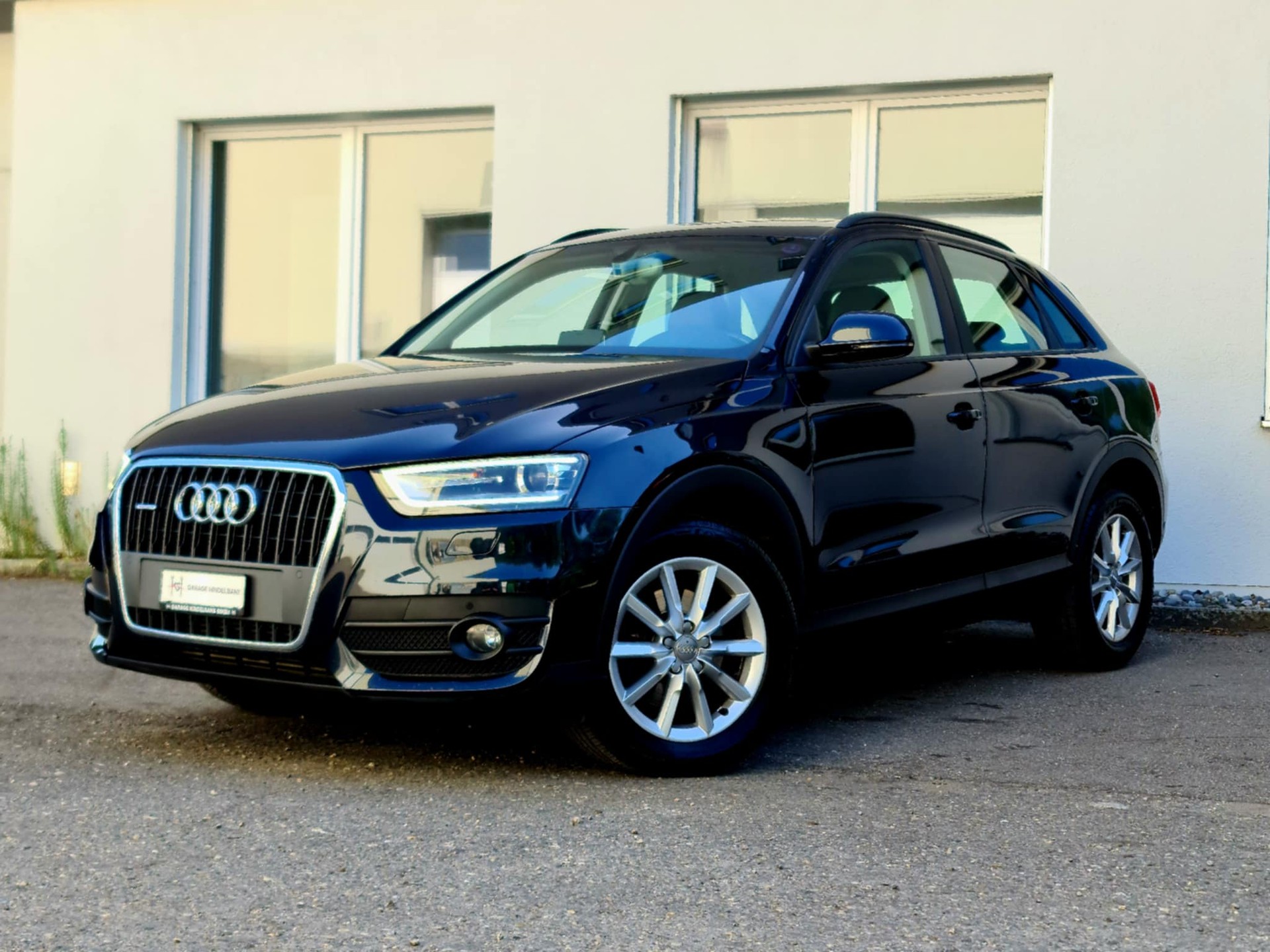 AUDI Q3 2.0 TFSI quattro S-tronic-image-0