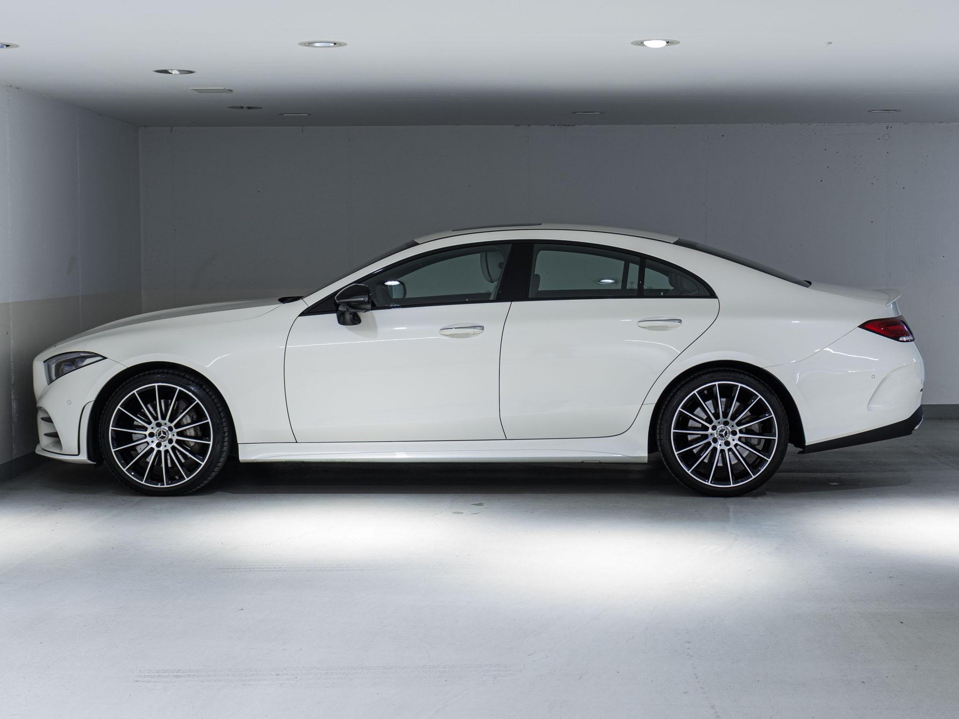 MERCEDES-BENZ CLS 450 4MATIC Coupé-image-4