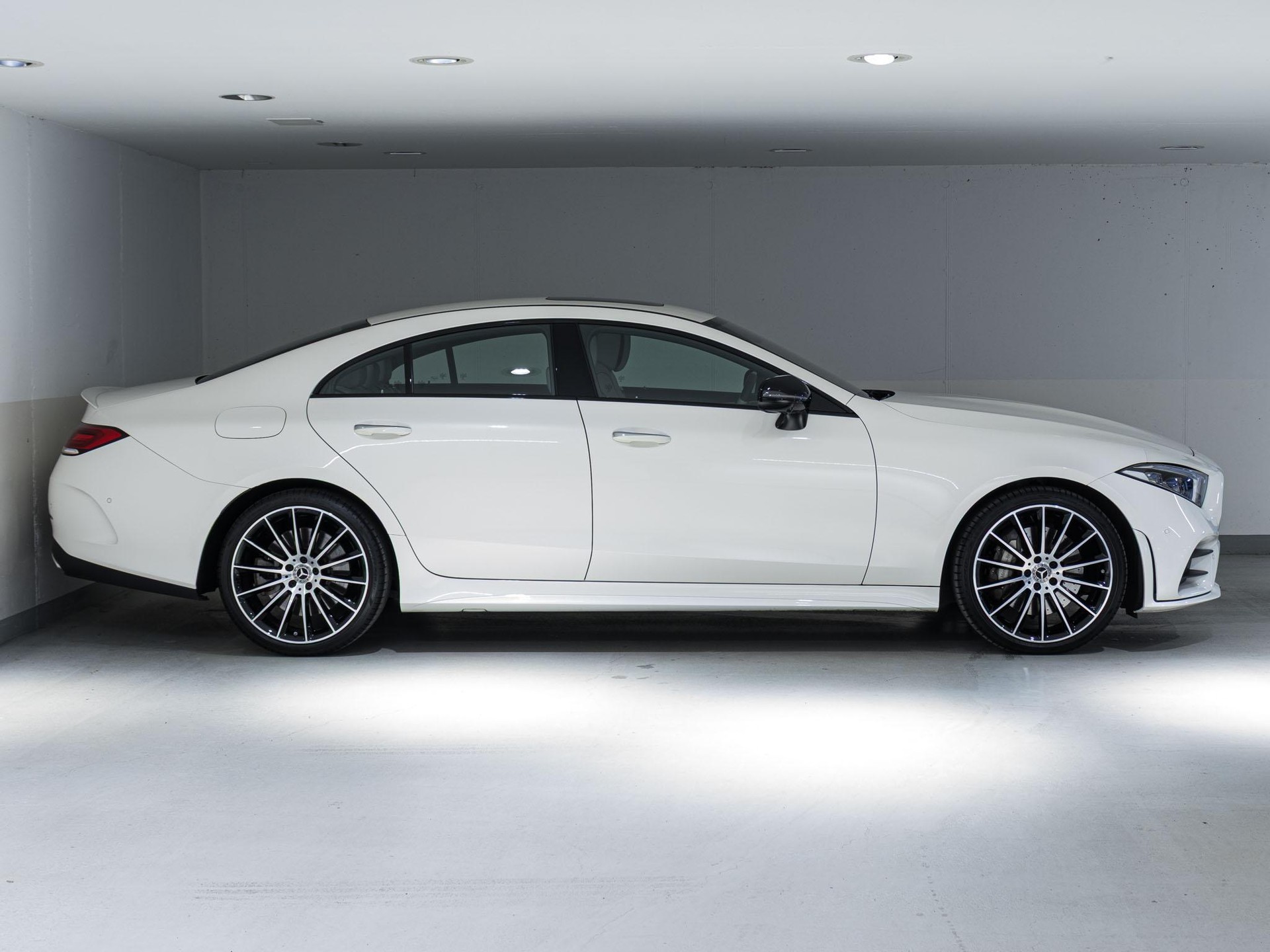 MERCEDES-BENZ CLS 450 4MATIC Coupé-image-1