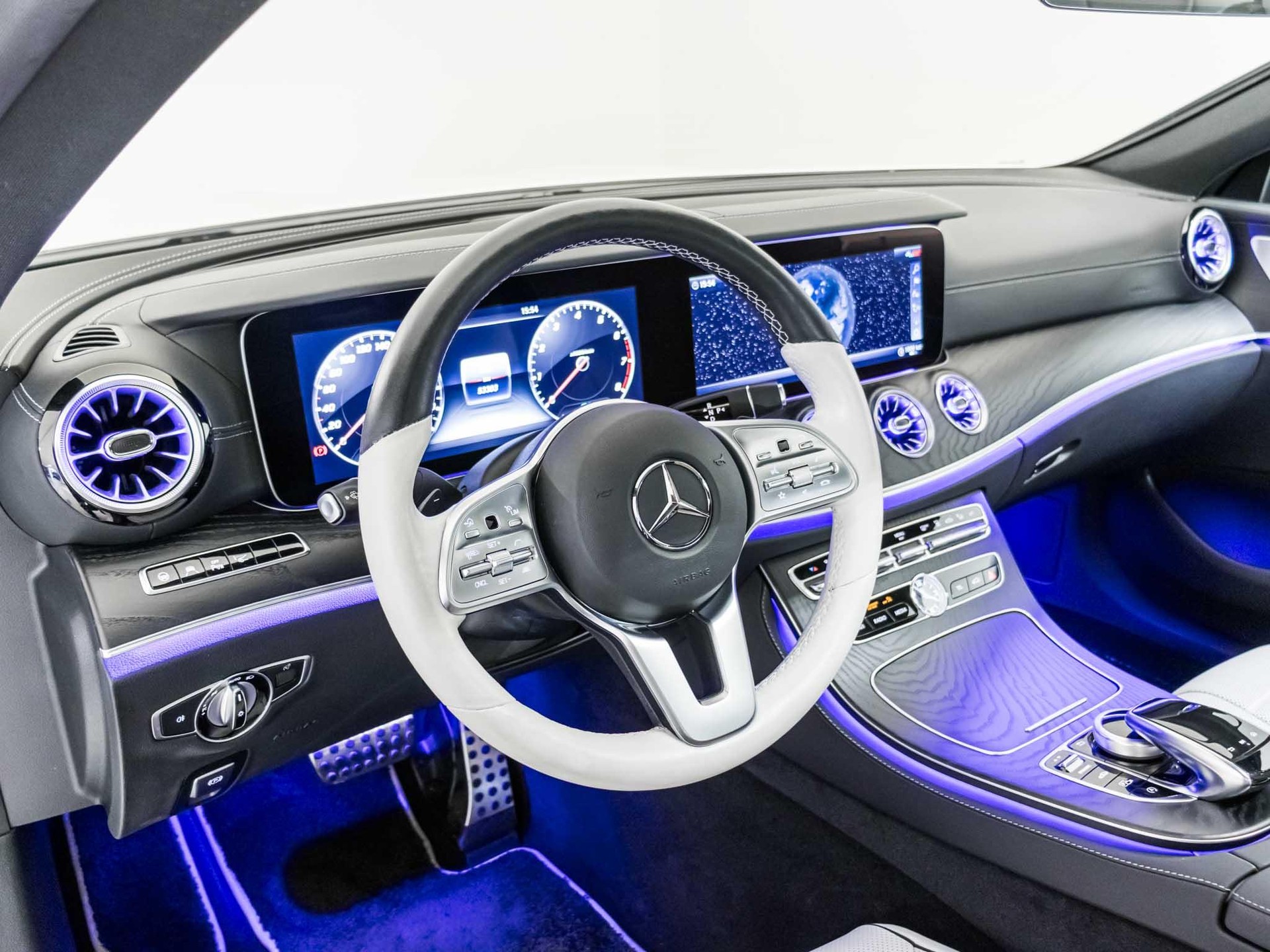 MERCEDES-BENZ CLS 450 4MATIC Coupé-image-9