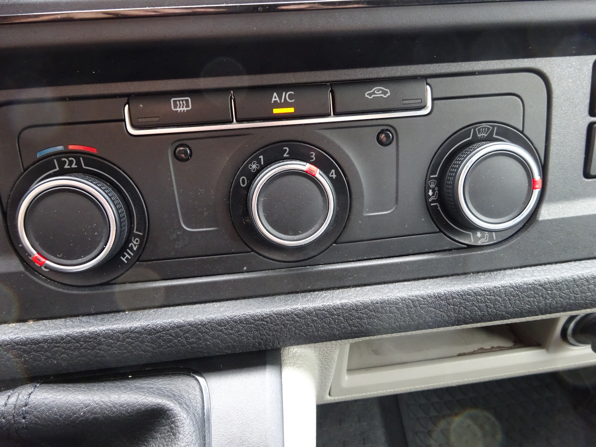 VW T6 2.0 TDI 4Motion-image-6