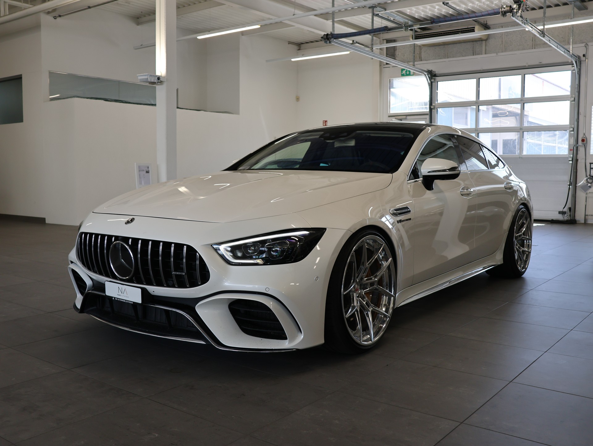 MERCEDES-BENZ Mercedes-Benz AMG GT63 S 4M *Vossen Felgen 22 Zoll* Burmester* *Rückfahrkamera*-showroom-element-3