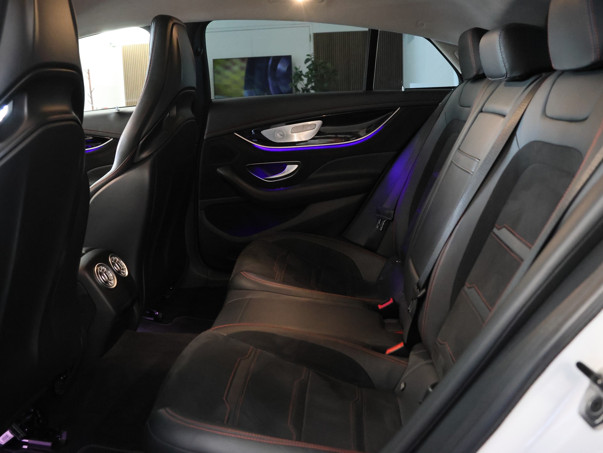 MERCEDES-BENZ Mercedes-Benz AMG GT63 S 4M *Vossen Felgen 22 Zoll* Burmester* *Rückfahrkamera*-image-32