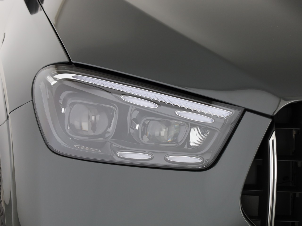 MERCEDES-BENZ GLE 53 AMG Hybrid EQ Star 4Matic+ 9G-Tronic-image-21