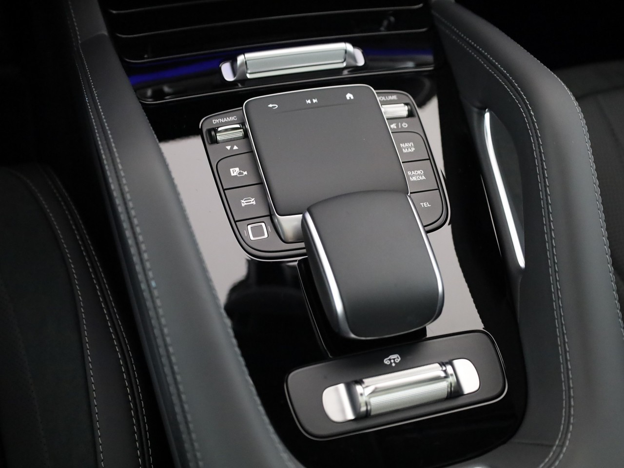 MERCEDES-BENZ GLE 53 AMG Hybrid EQ Star 4Matic+ 9G-Tronic-image-14
