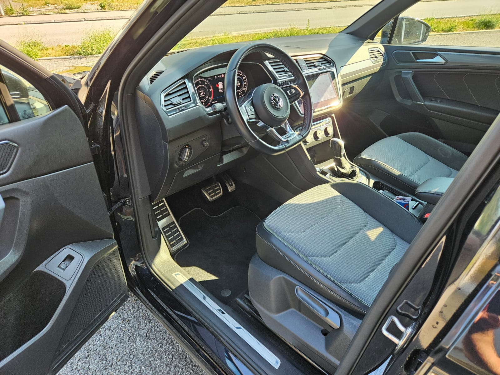 VW Tiguan Allspace 2.0 TDI SCR Highline 4Motion DSG-image-8
