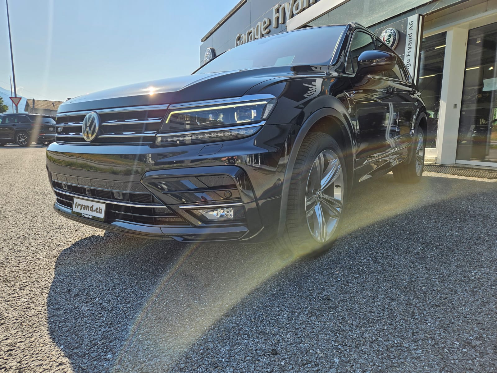 VW Tiguan Allspace 2.0 TDI SCR Highline 4Motion DSG-image-2