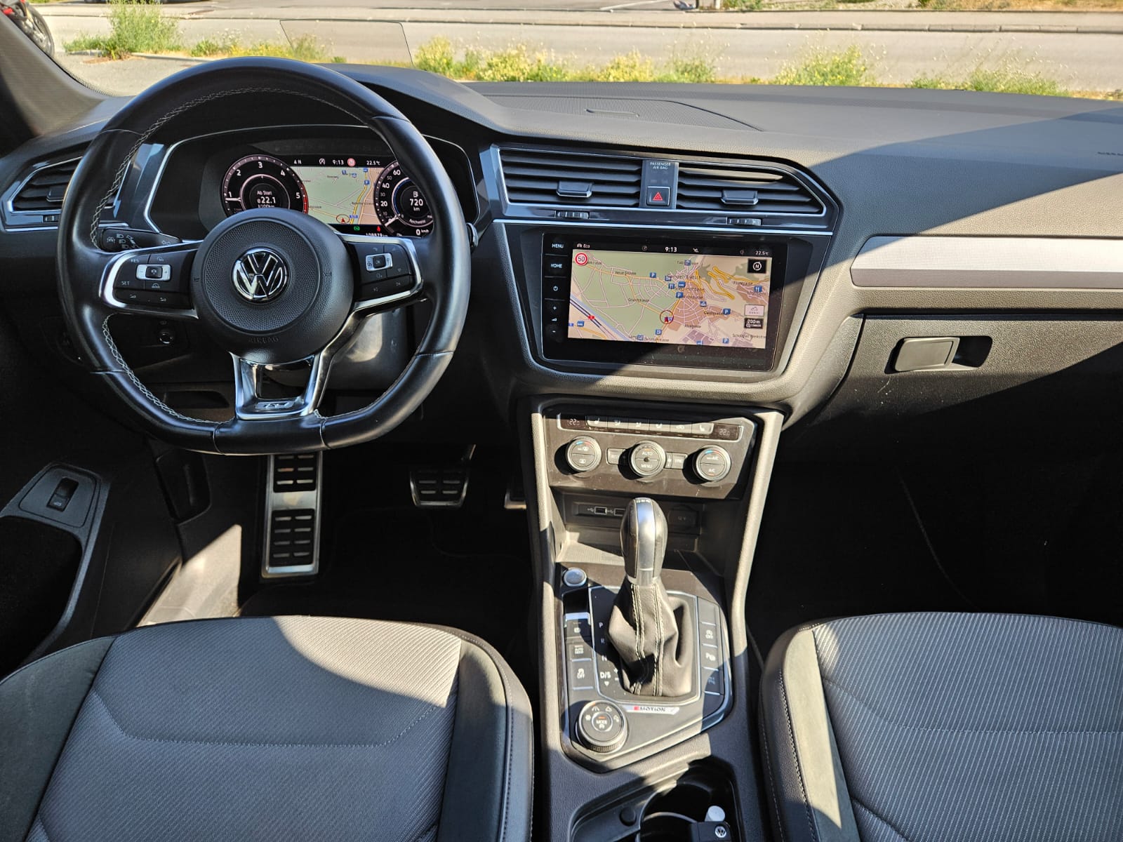 VW Tiguan Allspace 2.0 TDI SCR Highline 4Motion DSG-image-15